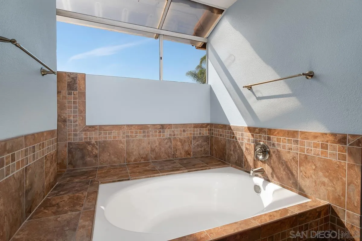 https://cdn.realtyfeed.com/cdn/127/250040007/d3cf48d1af4ddc663ba8b27591137fa8.webp