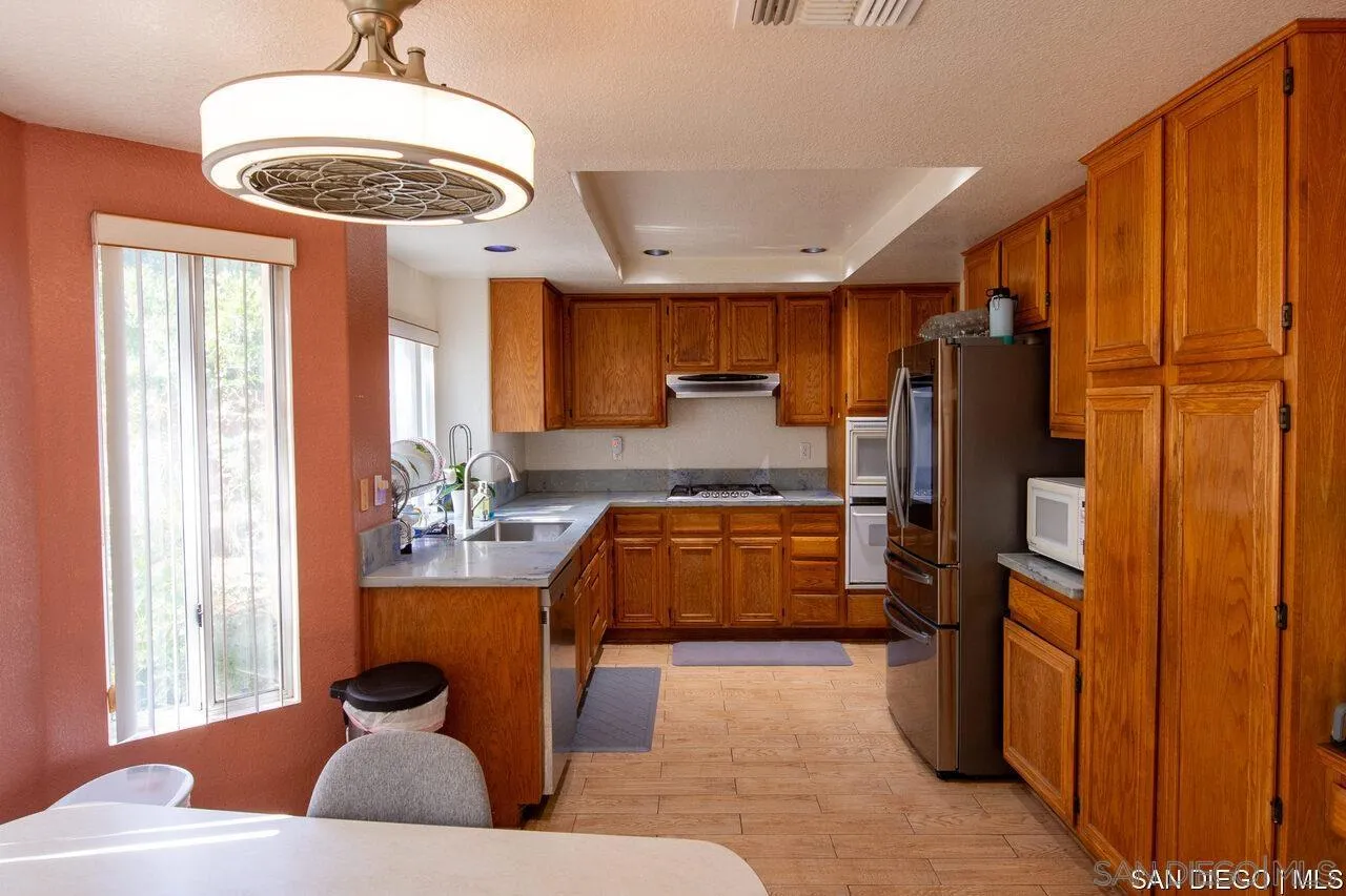 https://cdn.realtyfeed.com/cdn/127/250040013/5cb0ce9d6d04838d72ea1ce500aa5137.webp