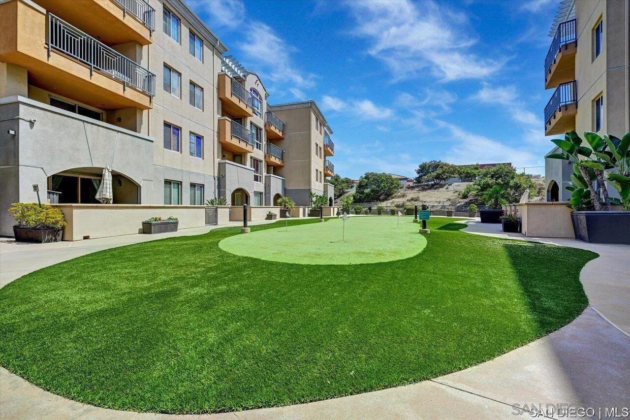 Photo #6: 250040015 Listing 