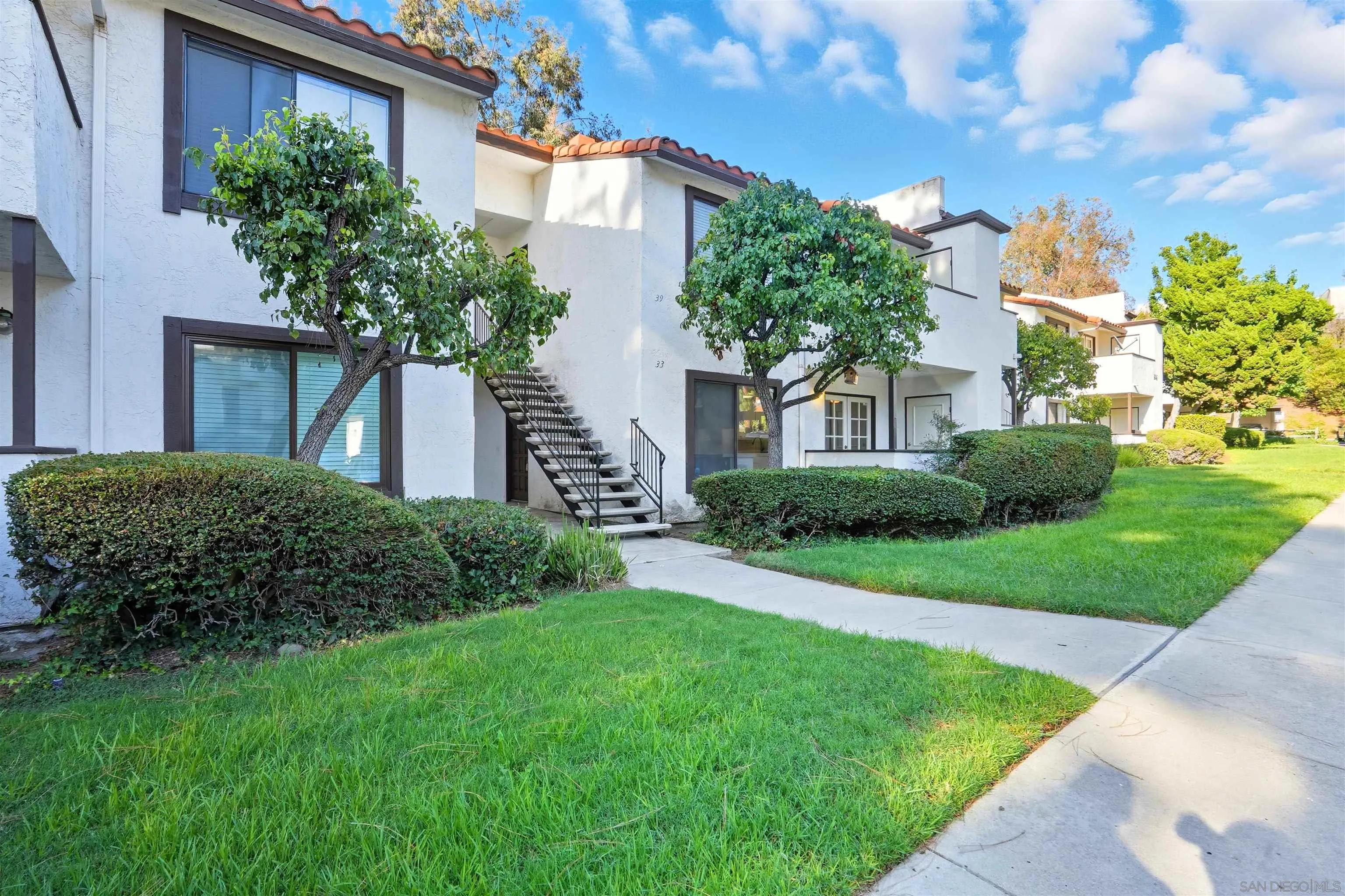 https://cdn.realtyfeed.com/cdn/127/250040016/09a0c0b67dcdc4bca1183c4d427597f8.webp