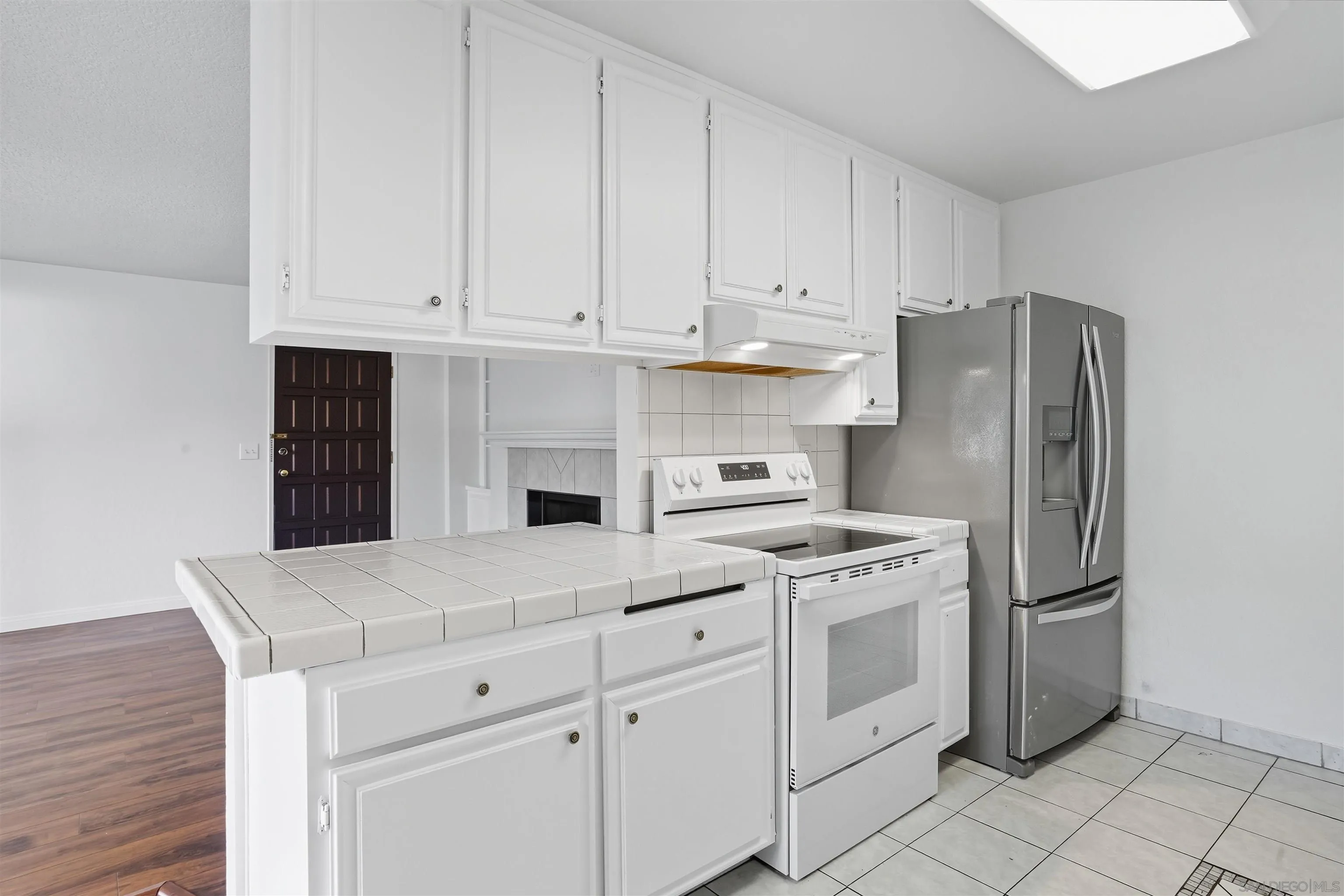 https://cdn.realtyfeed.com/cdn/127/250040016/140781e66c53c604373ba896fc3d0f8c.webp