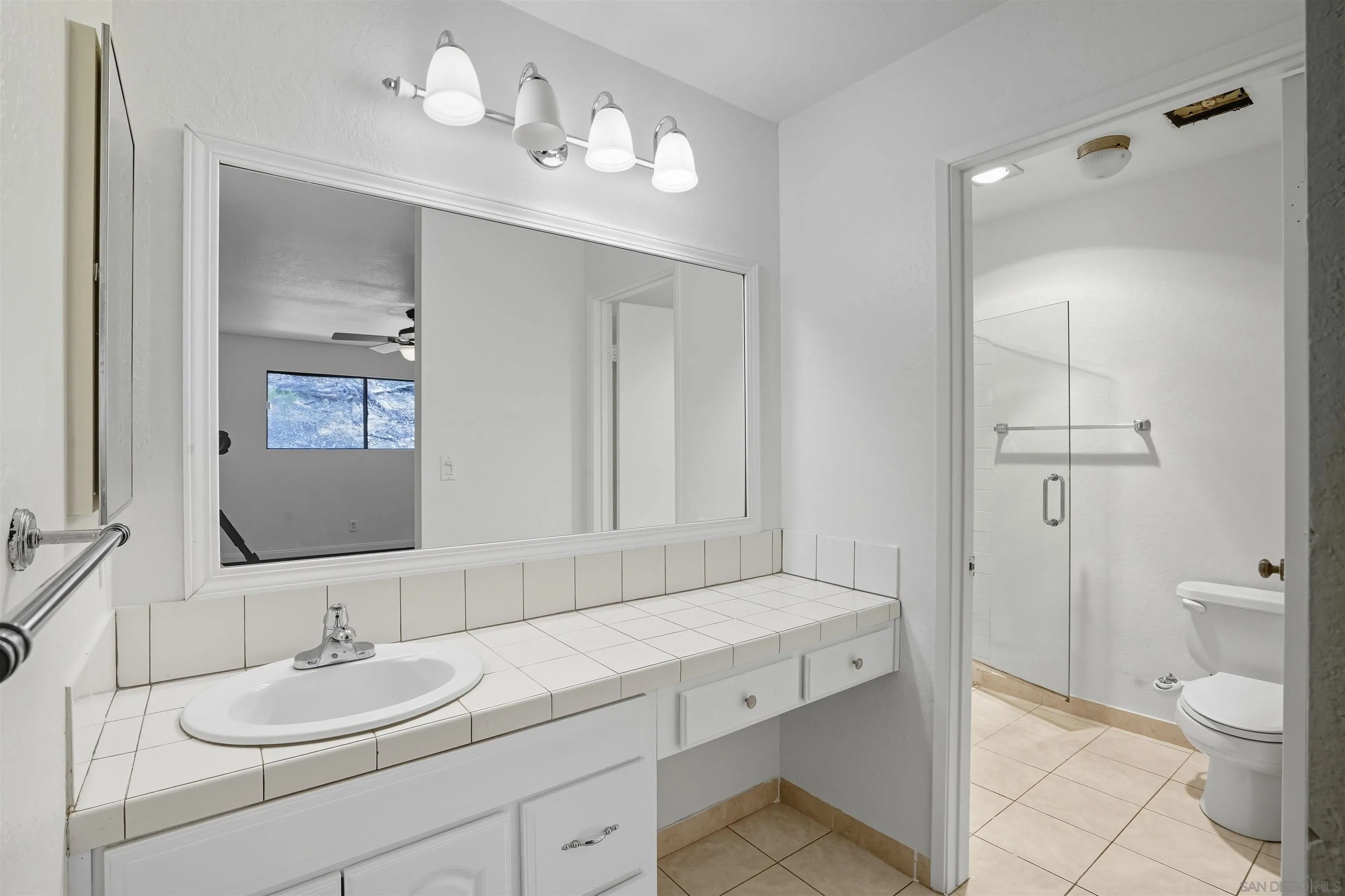 https://cdn.realtyfeed.com/cdn/127/250040016/3b2988bcb5587e6a6ee29c75975d8ed3.webp