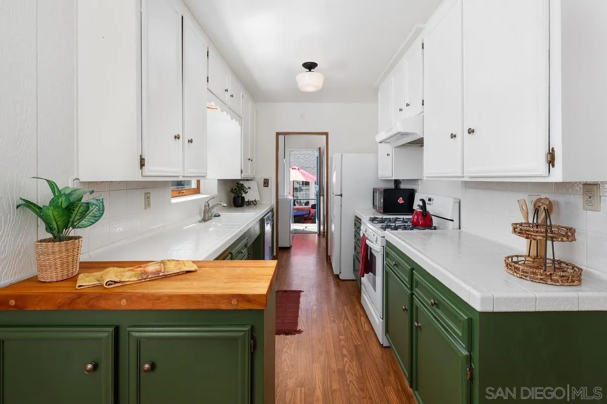 https://cdn.realtyfeed.com/cdn/127/250040018/1e916a6b0670e6f3985cf14d5eb0fd1d.webp