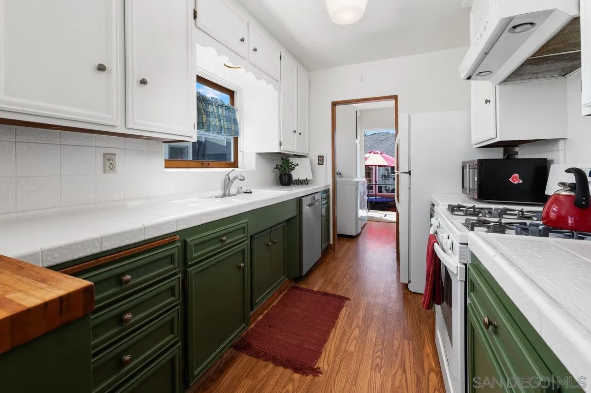 https://cdn.realtyfeed.com/cdn/127/250040018/92459c42338adc3fe67b22bcd0dee1e6.webp