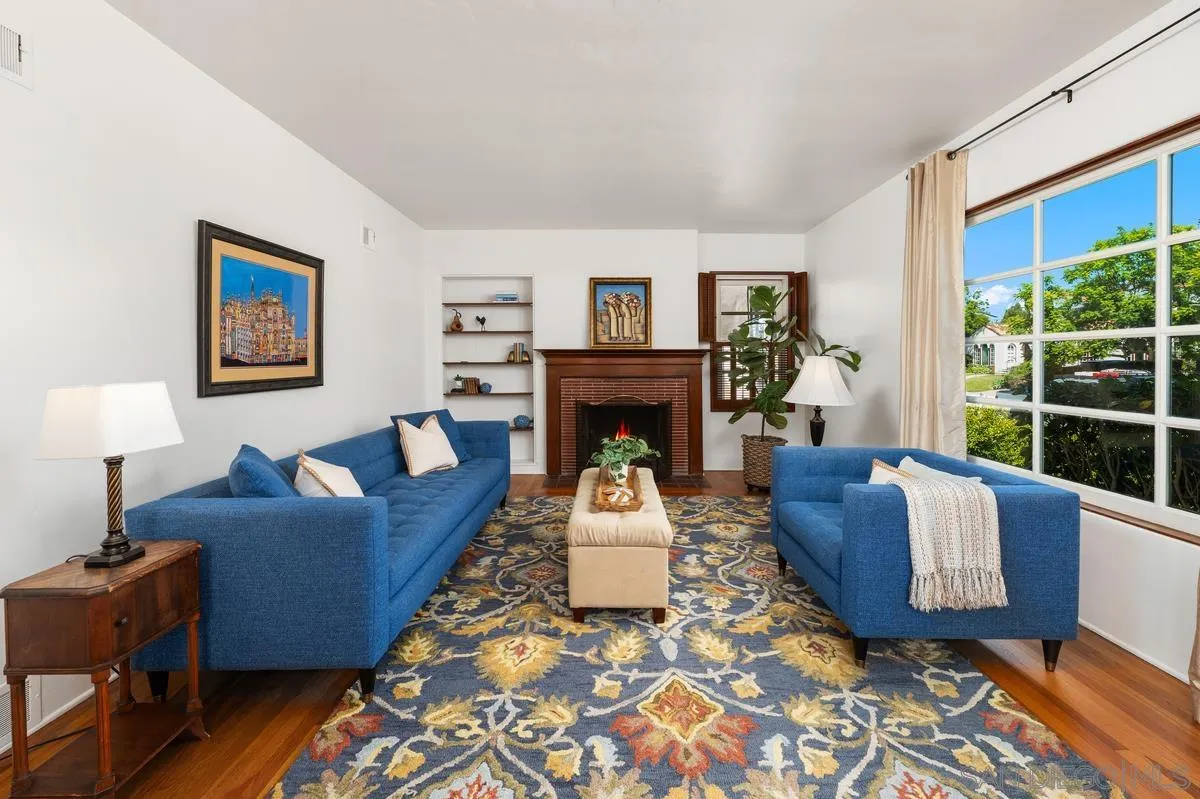 https://cdn.realtyfeed.com/cdn/127/250040018/93a759f05d584bb44937eb1a5586f190.webp