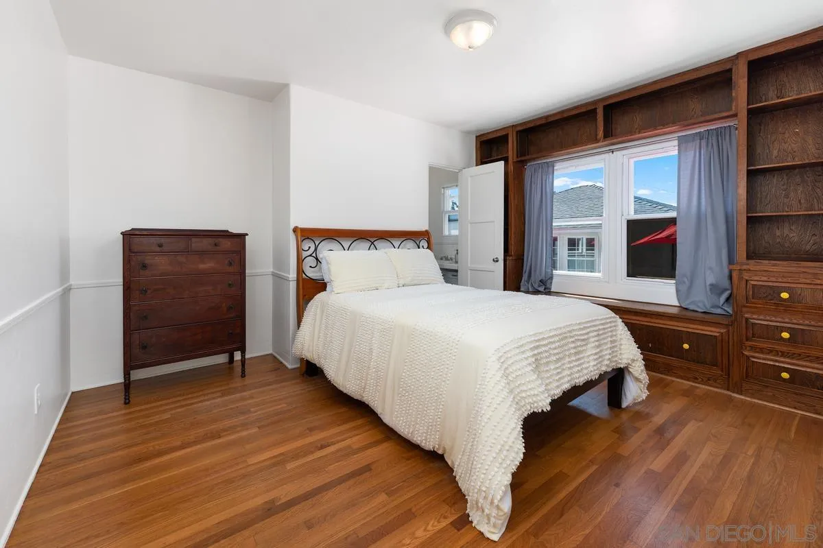 https://cdn.realtyfeed.com/cdn/127/250040018/ca485ed2b5dccaaa3308247bd92dac3c.webp