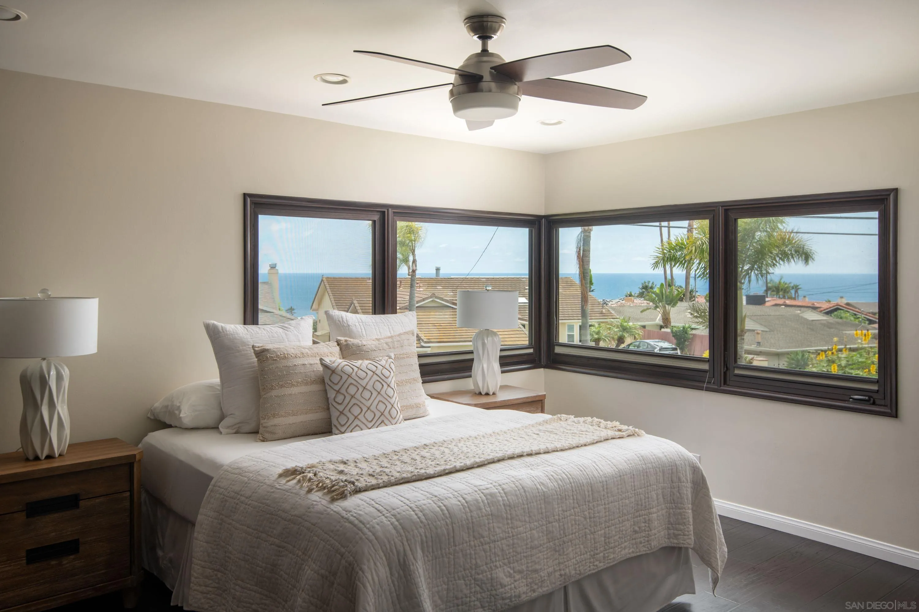 https://cdn.realtyfeed.com/cdn/127/250040020/228bccafcdc08fa2ffe18cc274913f57.webp