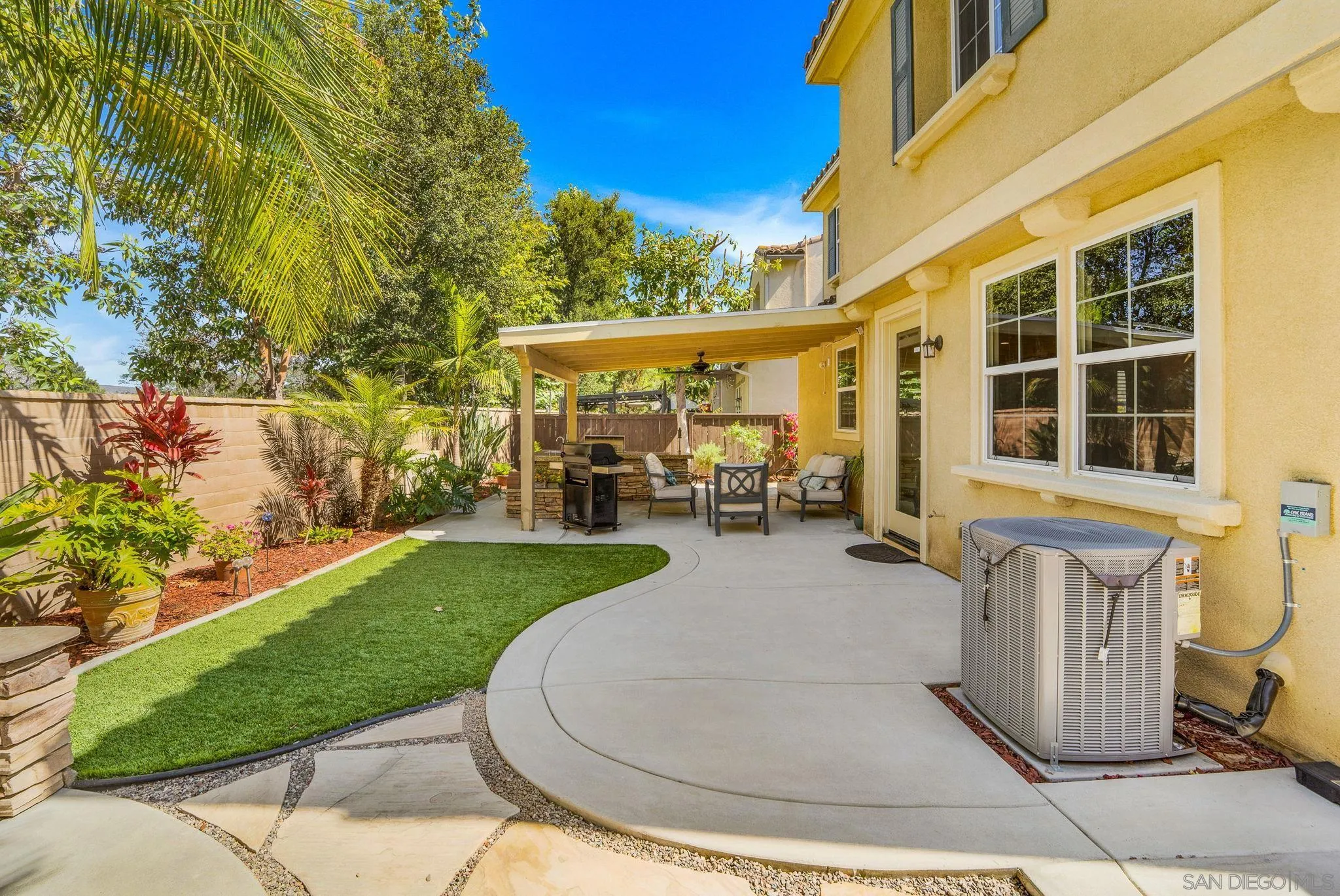 https://cdn.realtyfeed.com/cdn/127/250040024/1d5715b55b36e470cece2dacf60d7197.webp