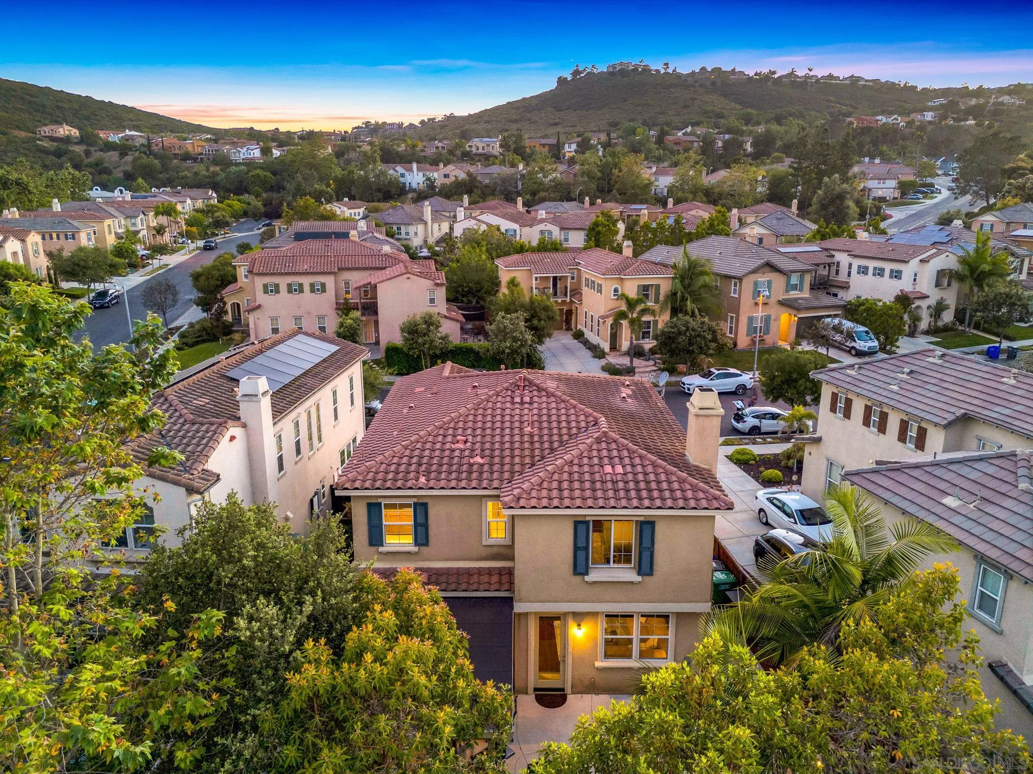 https://cdn.realtyfeed.com/cdn/127/250040024/a2c1d1eac3ca3b7f4025aa1cd4dc4bb3.webp