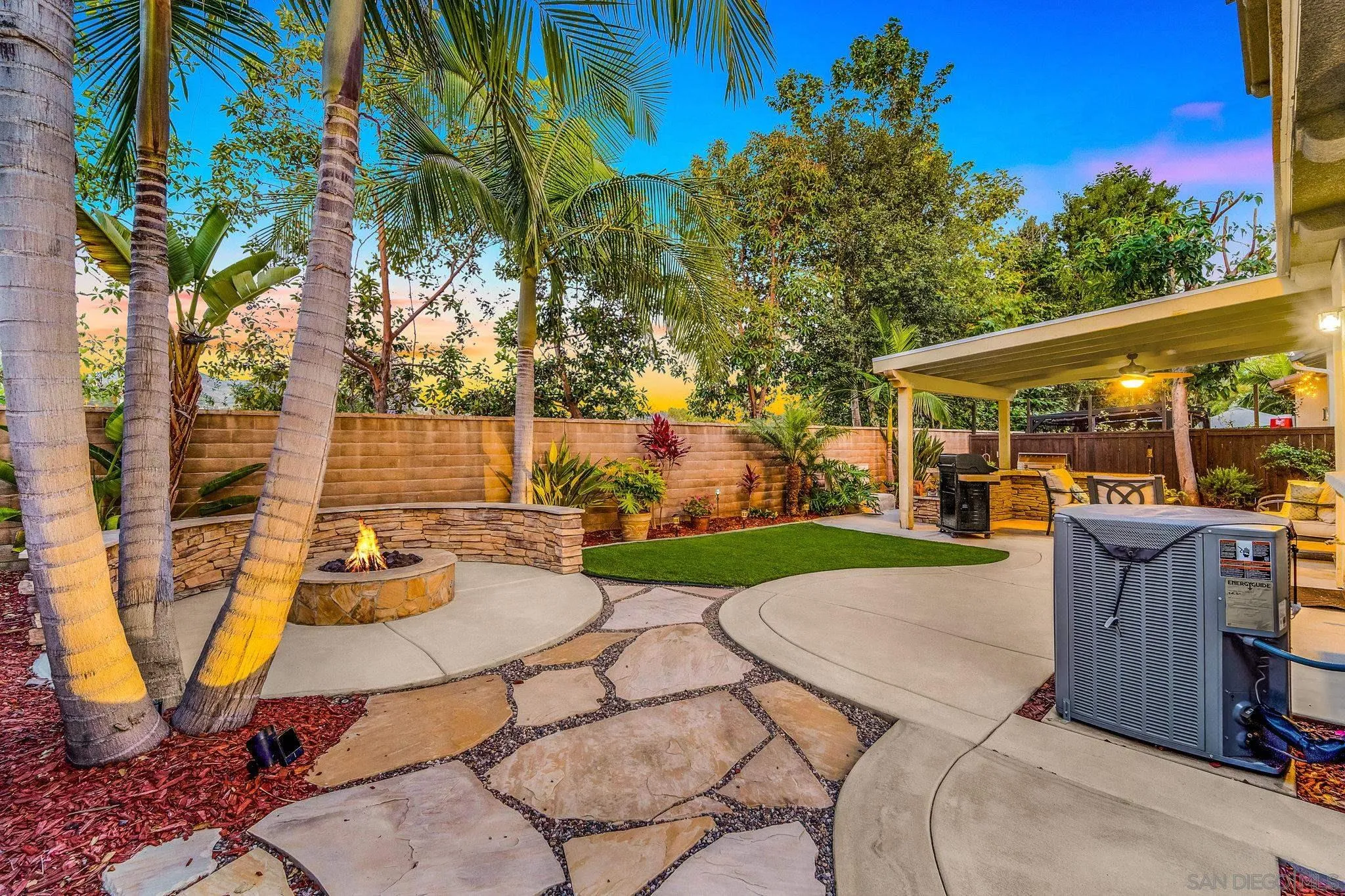 https://cdn.realtyfeed.com/cdn/127/250040024/ecd48ad6fa550932e9f3ce5759e33963.webp