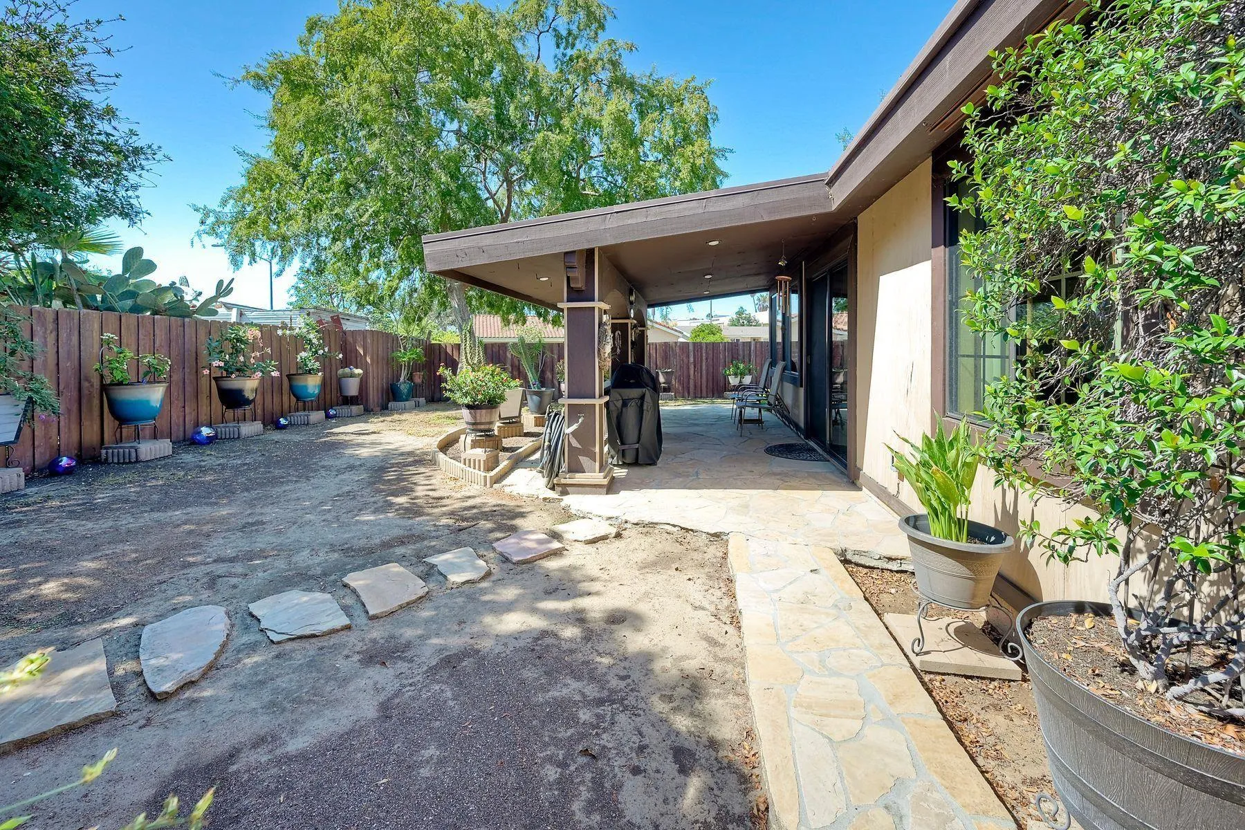 https://cdn.realtyfeed.com/cdn/127/250040028/f3c6e3d1489026e340125800a7fedea0.webp