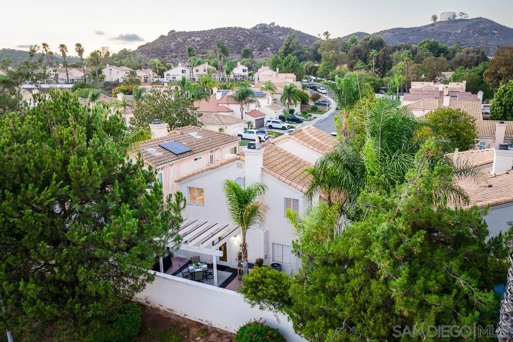 https://cdn.realtyfeed.com/cdn/127/250040030/2d86585215ab7fc13b2d6bd87ecd5c81.webp
