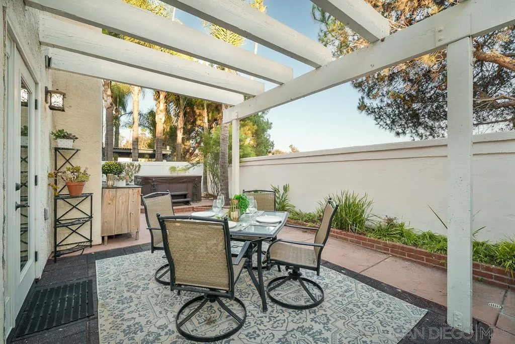 https://cdn.realtyfeed.com/cdn/127/250040030/33f40ccfd9e330160c2f6956e11be821.webp