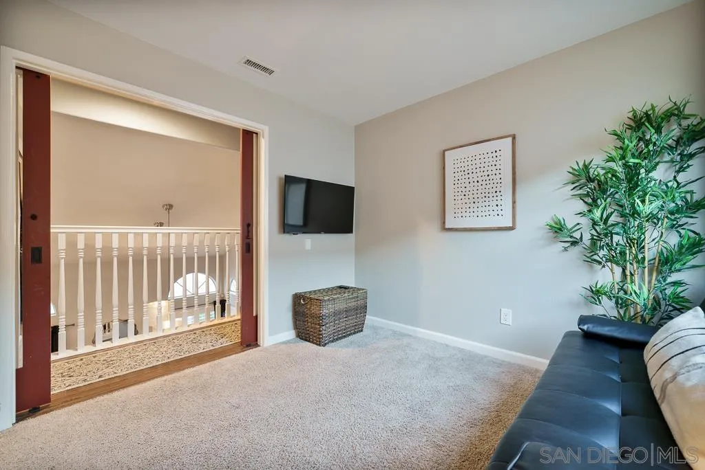https://cdn.realtyfeed.com/cdn/127/250040030/98b023d1439a0a3c51a0d00d7ca5373a.webp