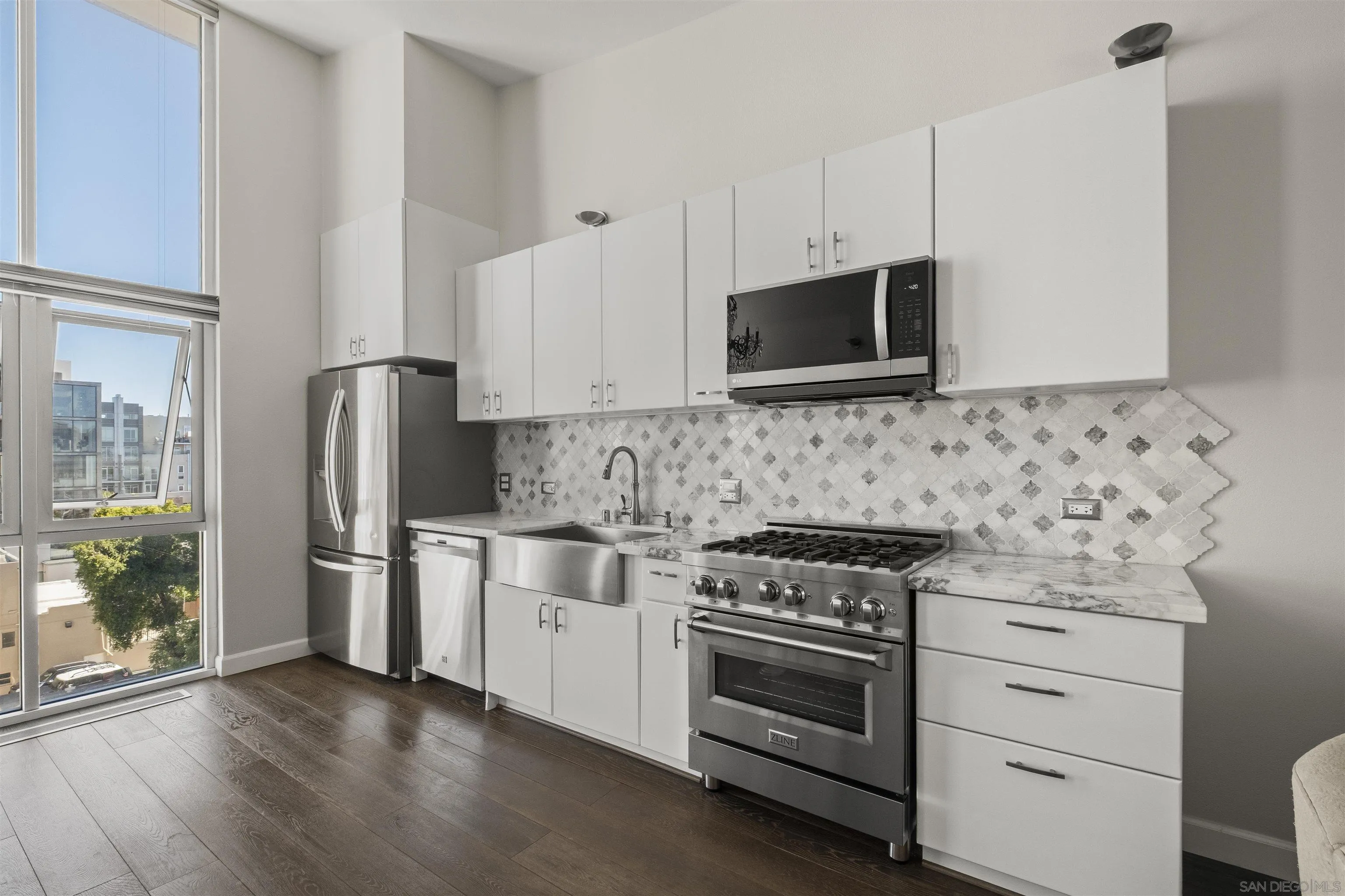 Photo #5: 250040031 Listing 