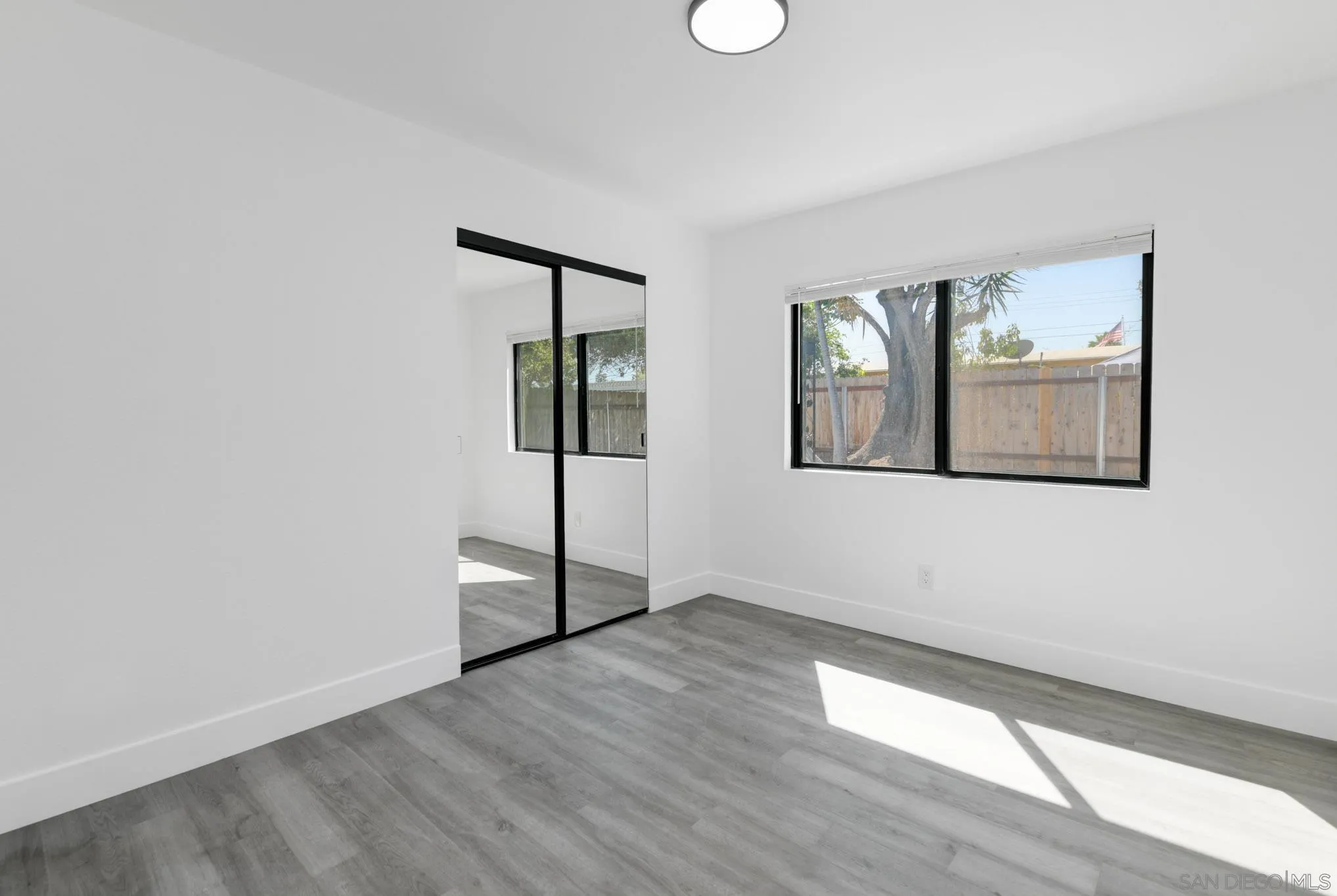 https://cdn.realtyfeed.com/cdn/127/250040042/2ce549ccbc9e0e3dd25249b5b41c716f.webp
