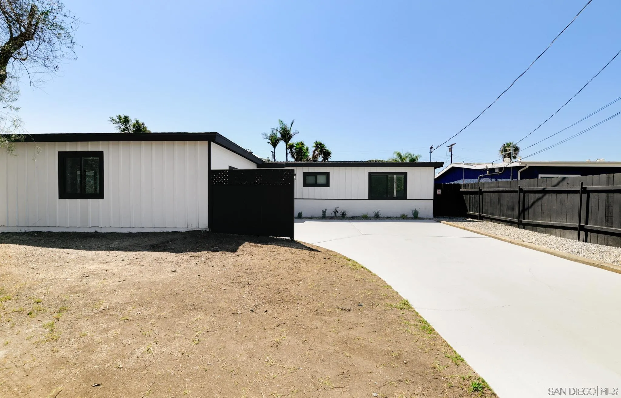 https://cdn.realtyfeed.com/cdn/127/250040042/fb7b23f3d8dafbf42687bf0f0b22bf0d.webp