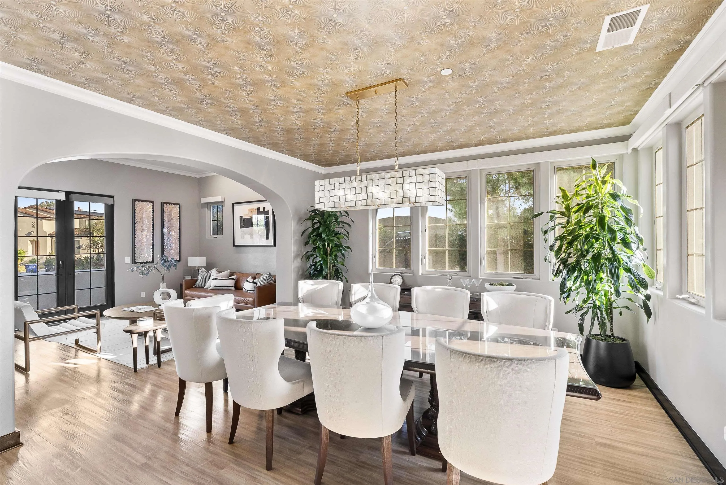 https://cdn.realtyfeed.com/cdn/127/250040047/249260c5bba6b7a5af737c3b5e424fba.webp