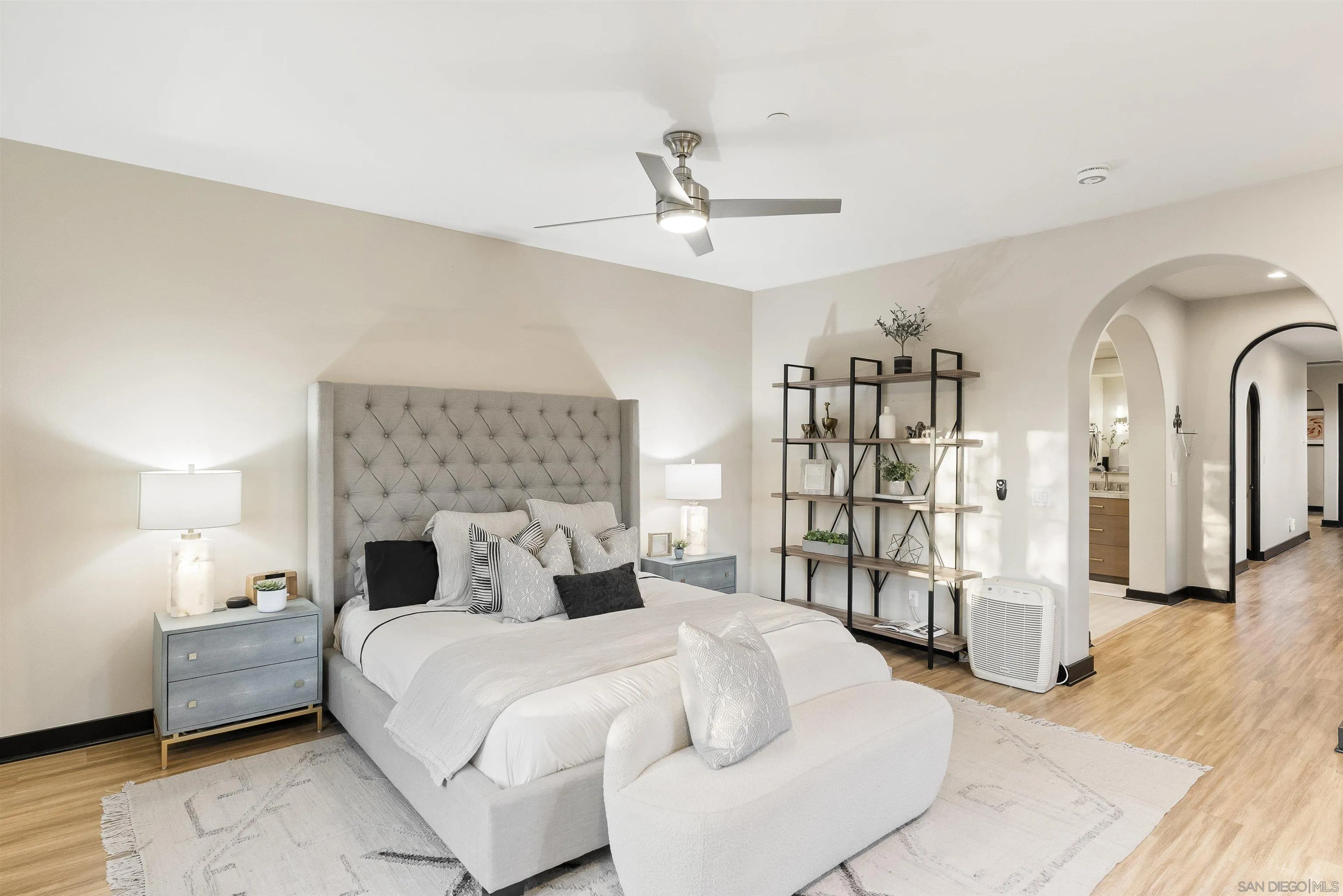 https://cdn.realtyfeed.com/cdn/127/250040047/2dc4d18b01282a9751819c47c58916c7.webp