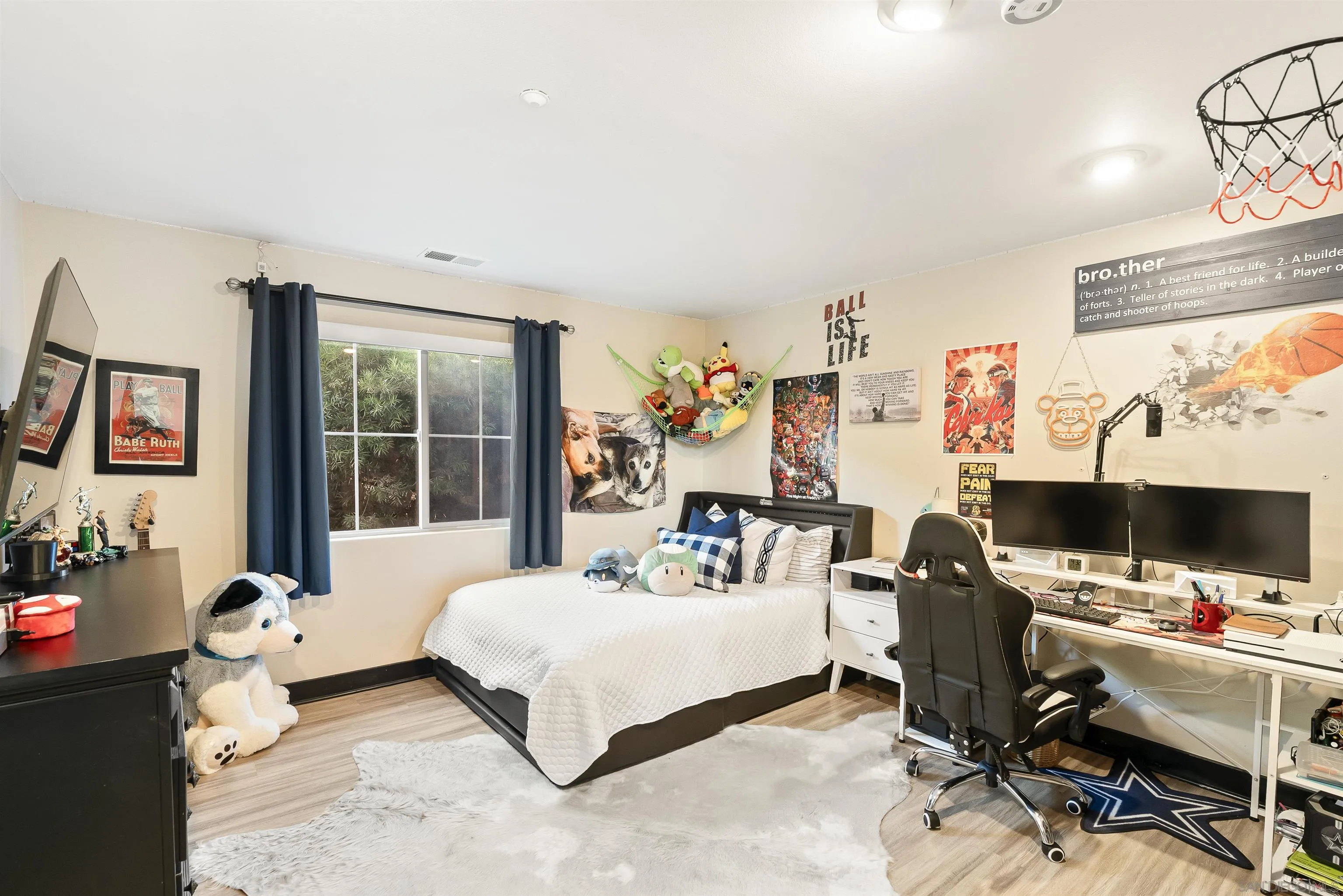 https://cdn.realtyfeed.com/cdn/127/250040047/6e9f2a75ef498aaae71cd770e3dbe6c4.webp