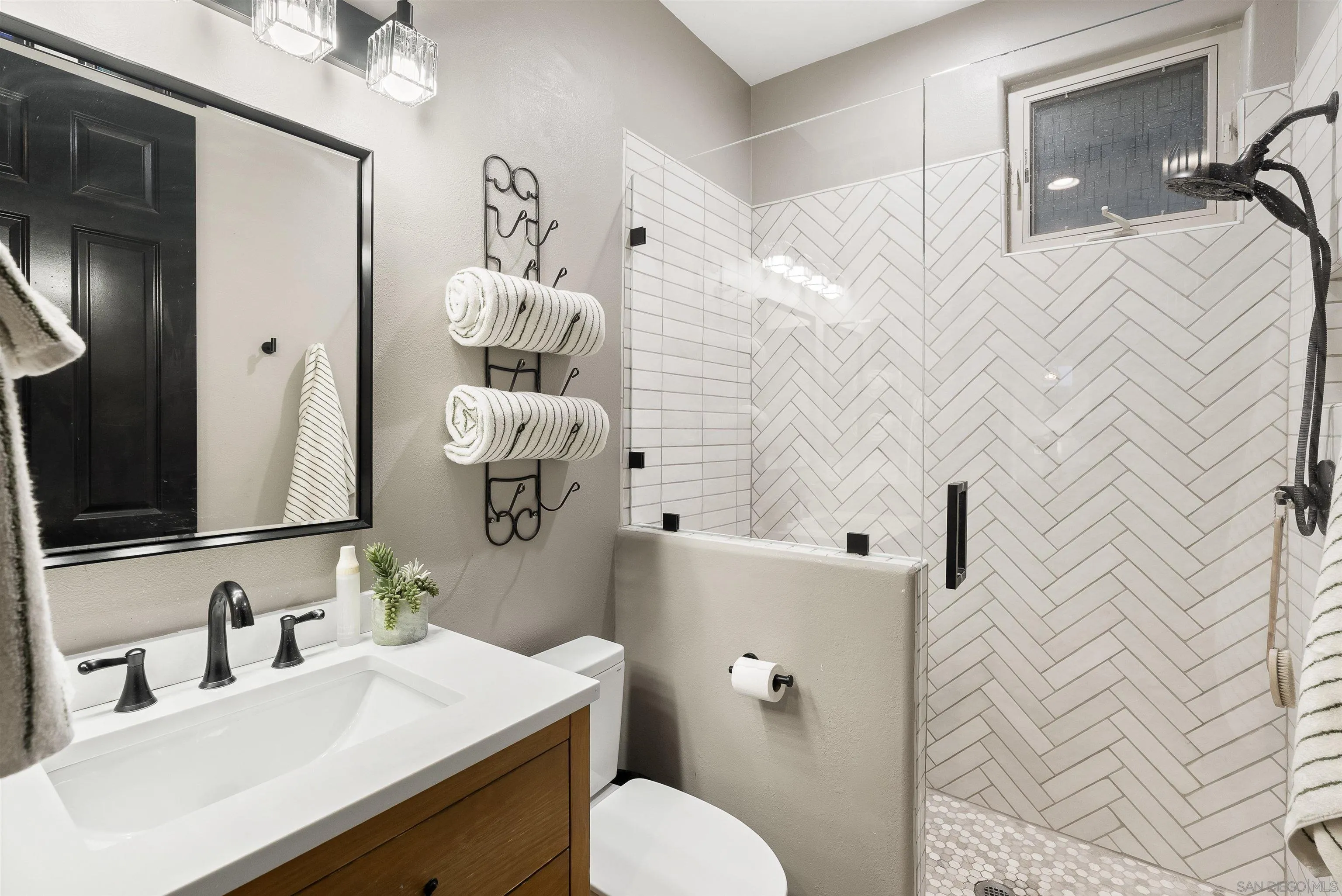https://cdn.realtyfeed.com/cdn/127/250040047/7e7df57108d5b81cbd373014a73a09d1.webp