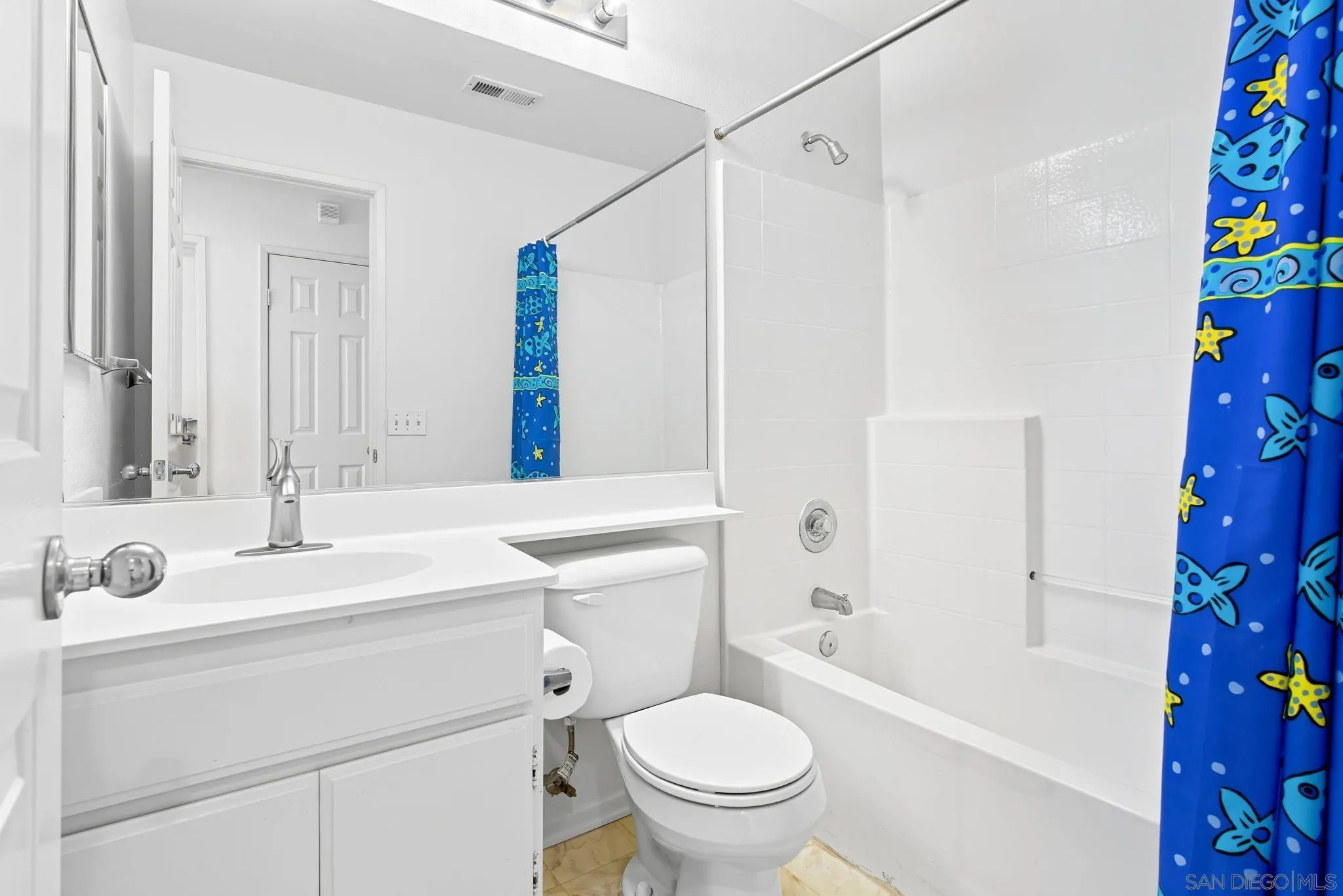 https://cdn.realtyfeed.com/cdn/127/250040053/afcb4c62eb0682d3763490a24d38d464.webp