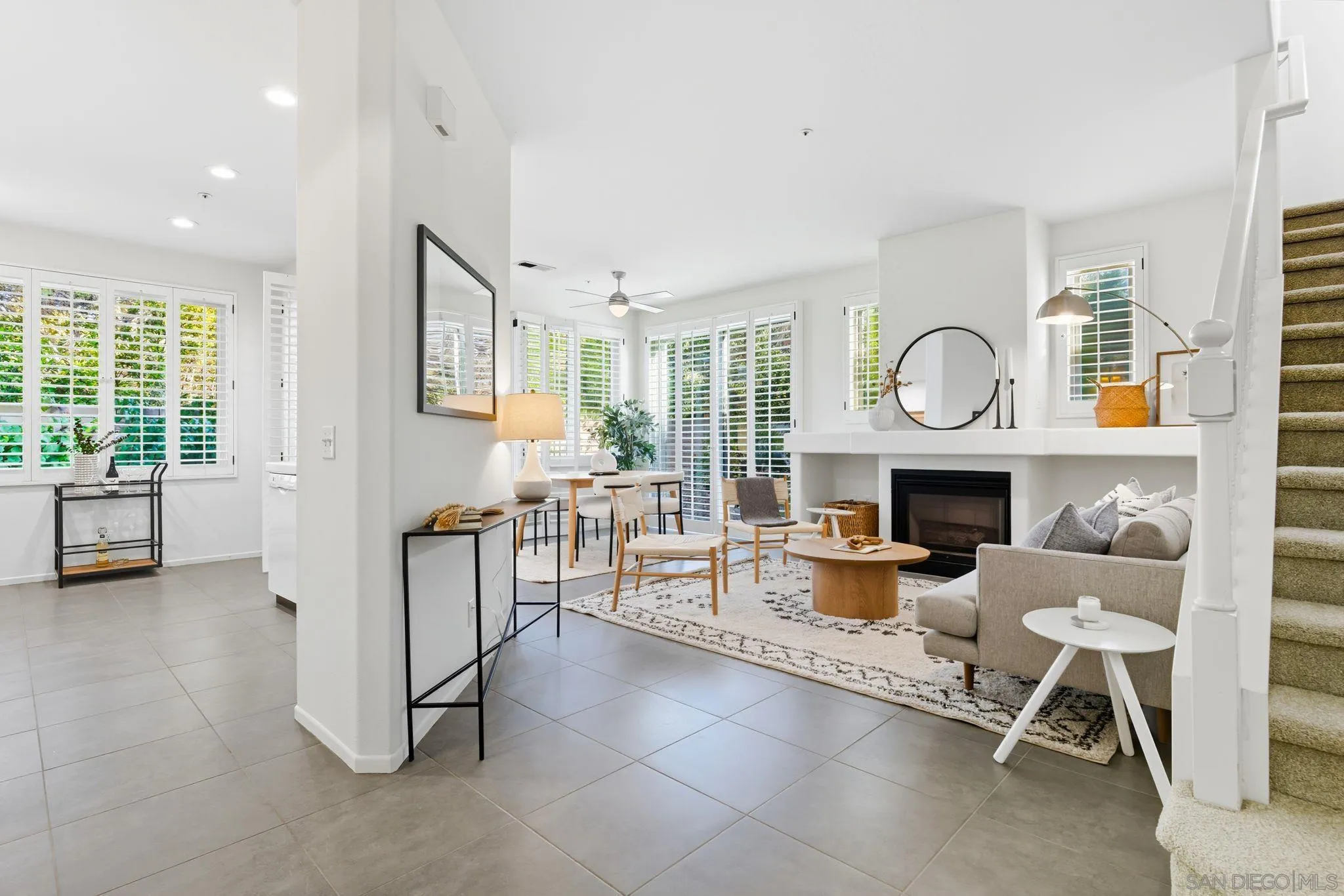 https://cdn.realtyfeed.com/cdn/127/250040053/c5daa843e3552b09f3a1c2d41ff6fa68.webp