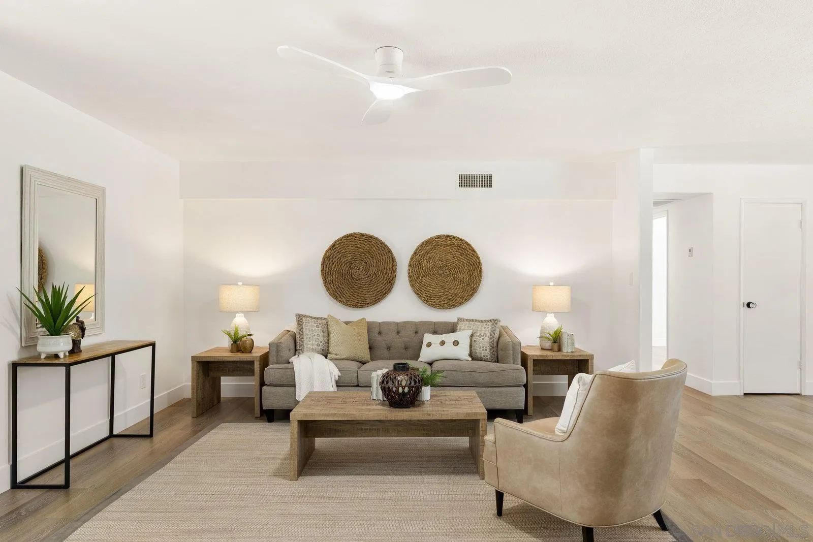 https://cdn.realtyfeed.com/cdn/127/250040060/ea56e5c15dd4858a35ad89d0be07bfa1.webp