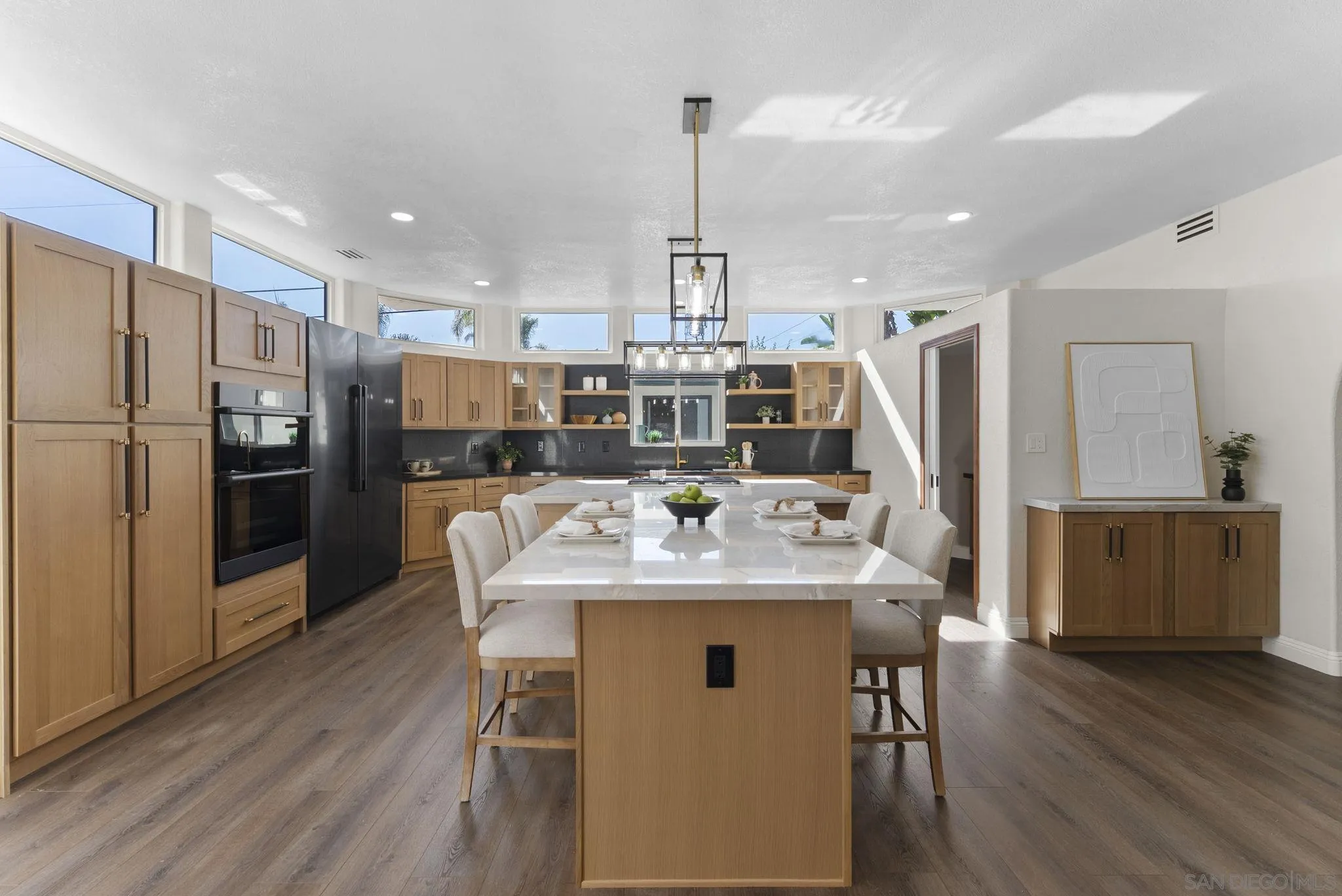 https://cdn.realtyfeed.com/cdn/127/250040062/58076b26e429edc55e805c3e09a7b11c.webp