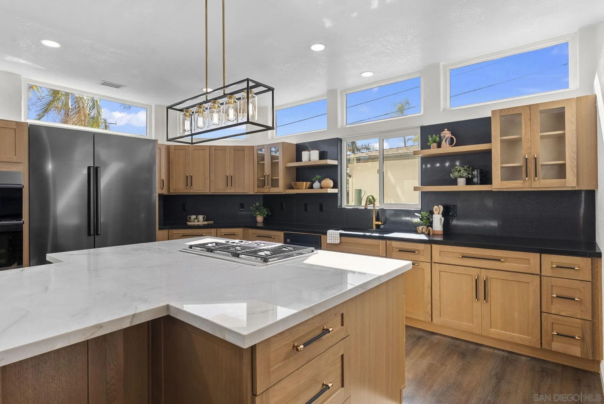 https://cdn.realtyfeed.com/cdn/127/250040062/b0c70f5fc2f3f0505a716e1d375dedac.webp