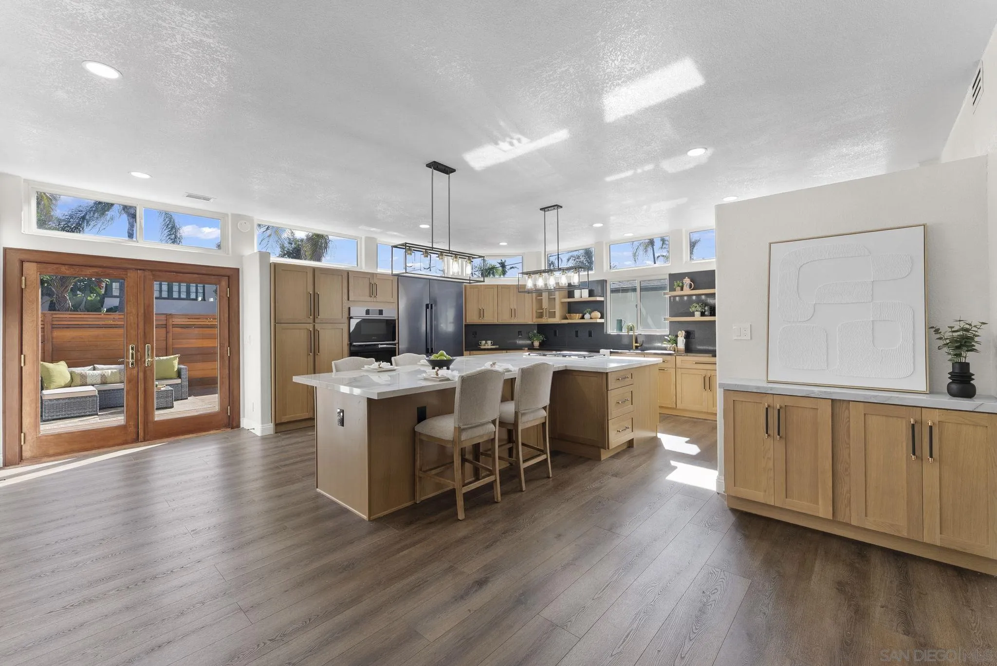 https://cdn.realtyfeed.com/cdn/127/250040062/d2cc5b39e2f4d249218ceac4204b0f6f.webp