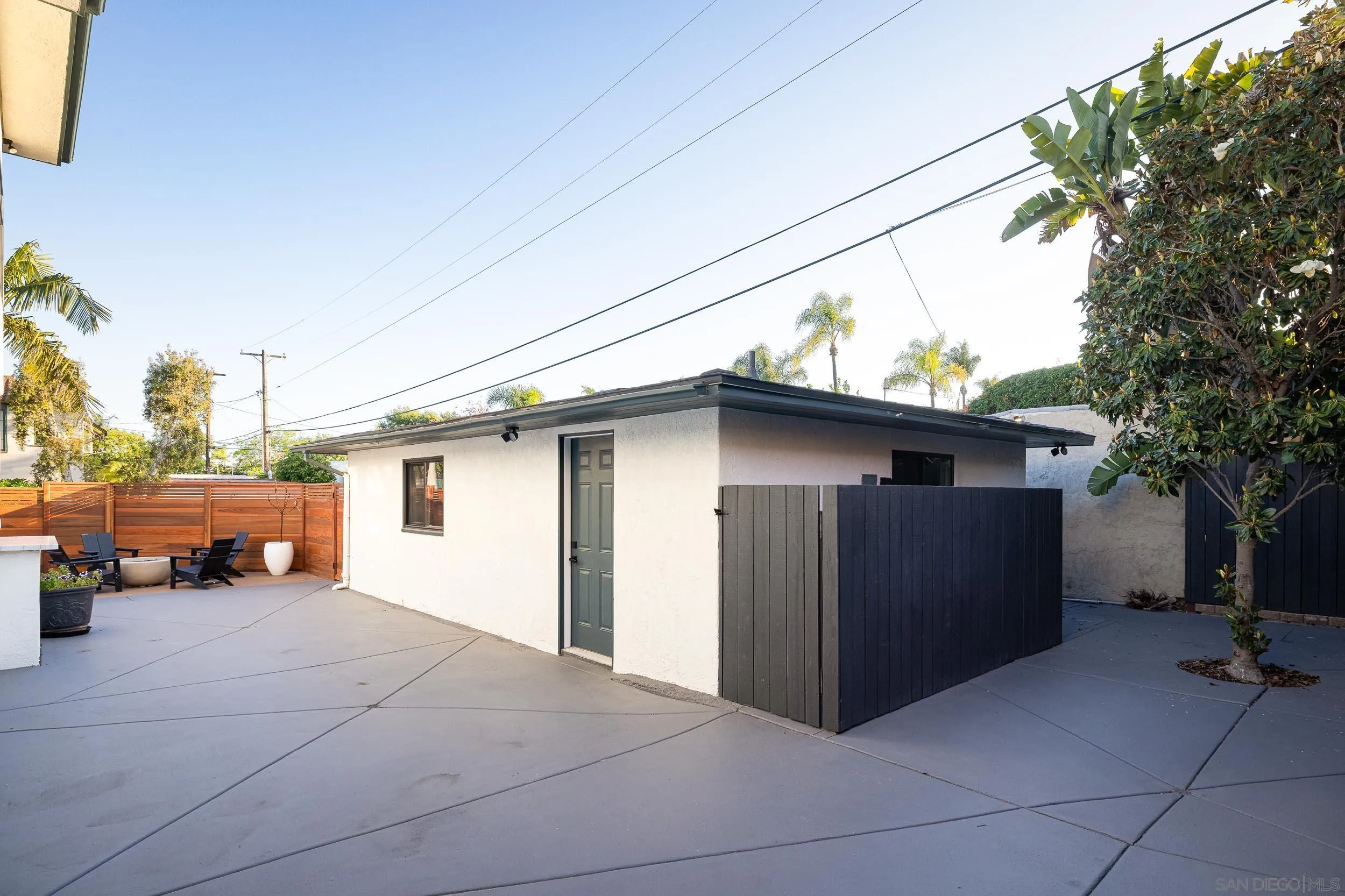 https://cdn.realtyfeed.com/cdn/127/250040062/f28c169b02b4af1d806a07c4d655b2f8.webp