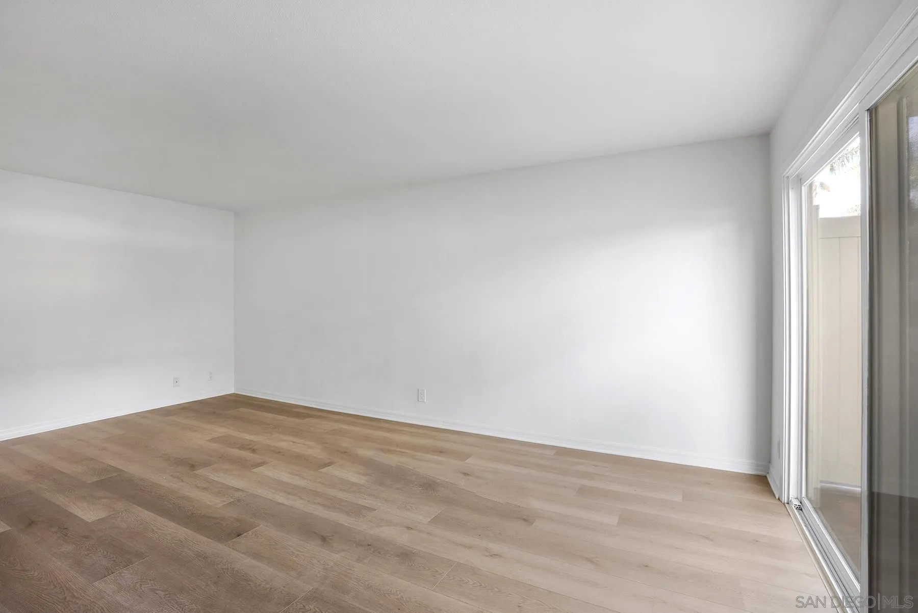 Photo #6: 250040066 Listing 