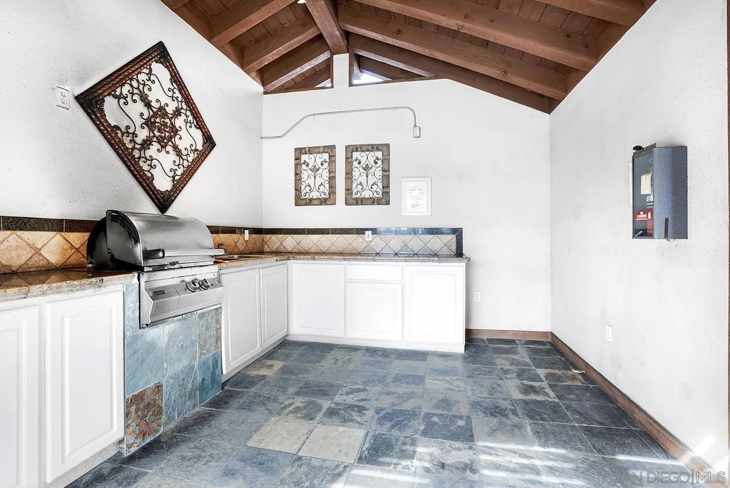 https://cdn.realtyfeed.com/cdn/127/250040066/835460ffc912df15c61a7afd49cc52a2.webp