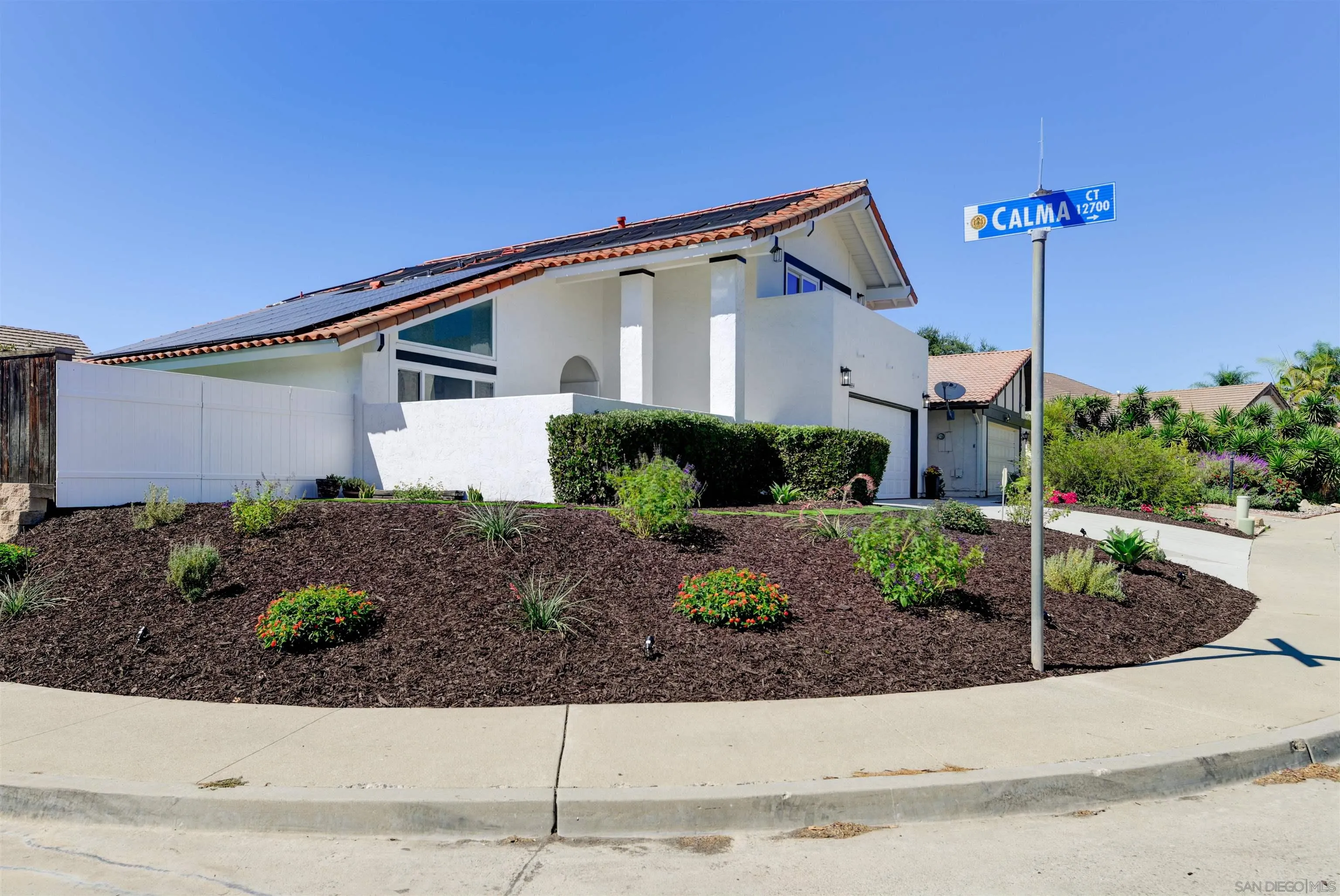 https://cdn.realtyfeed.com/cdn/127/250040068/3e24df82b1f2b517a6580ffe37a039ce.webp