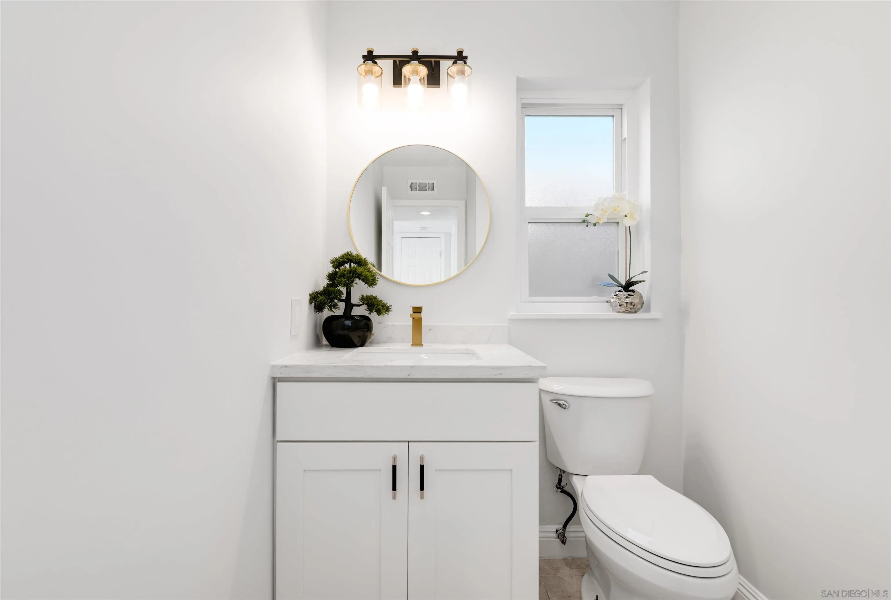 https://cdn.realtyfeed.com/cdn/127/250040068/f94373c8a5ff27ef8a5f734298e22a8c.webp