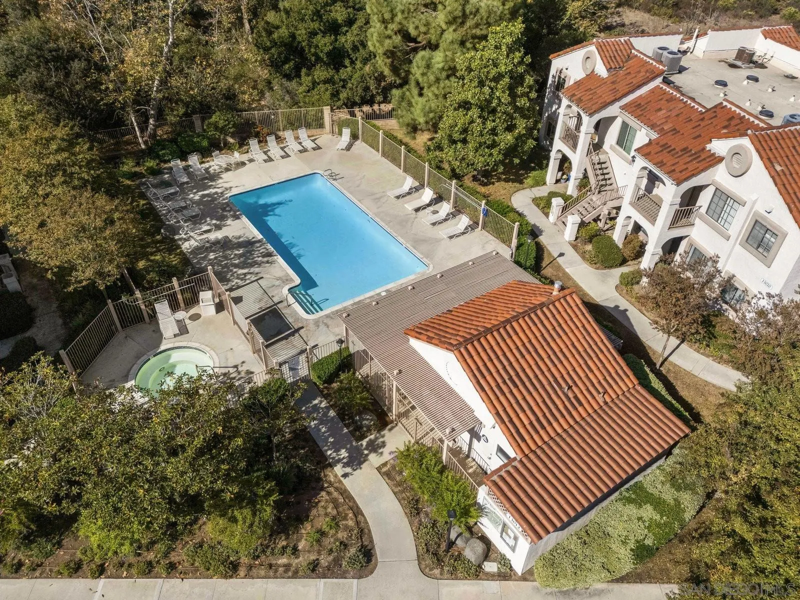 https://cdn.realtyfeed.com/cdn/127/250040070/adb18a0b6aa731d5c056c8046fd0d50a.webp
