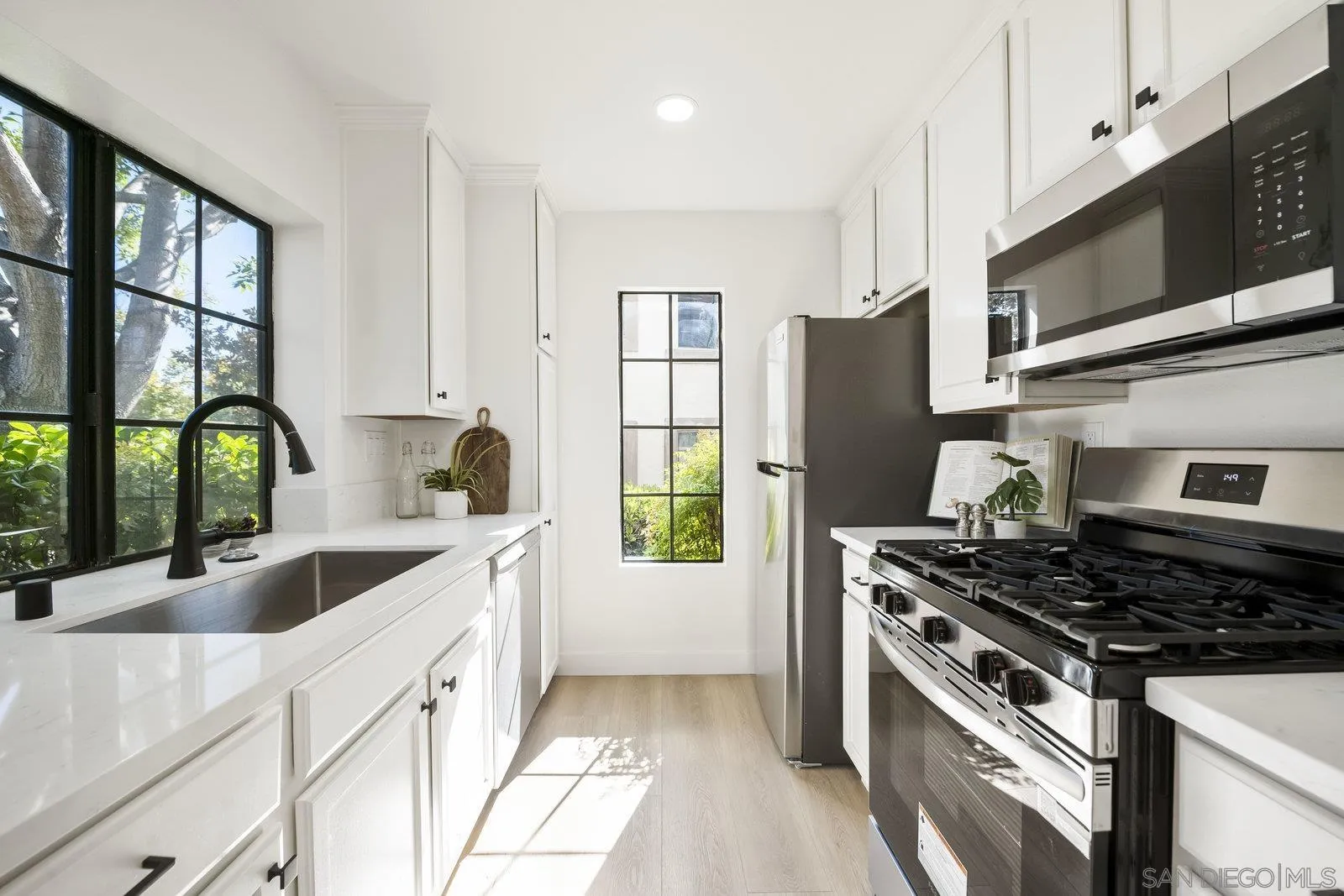 https://cdn.realtyfeed.com/cdn/127/250040070/fec3ff3c4588841366fc74d5f43dc65d.webp