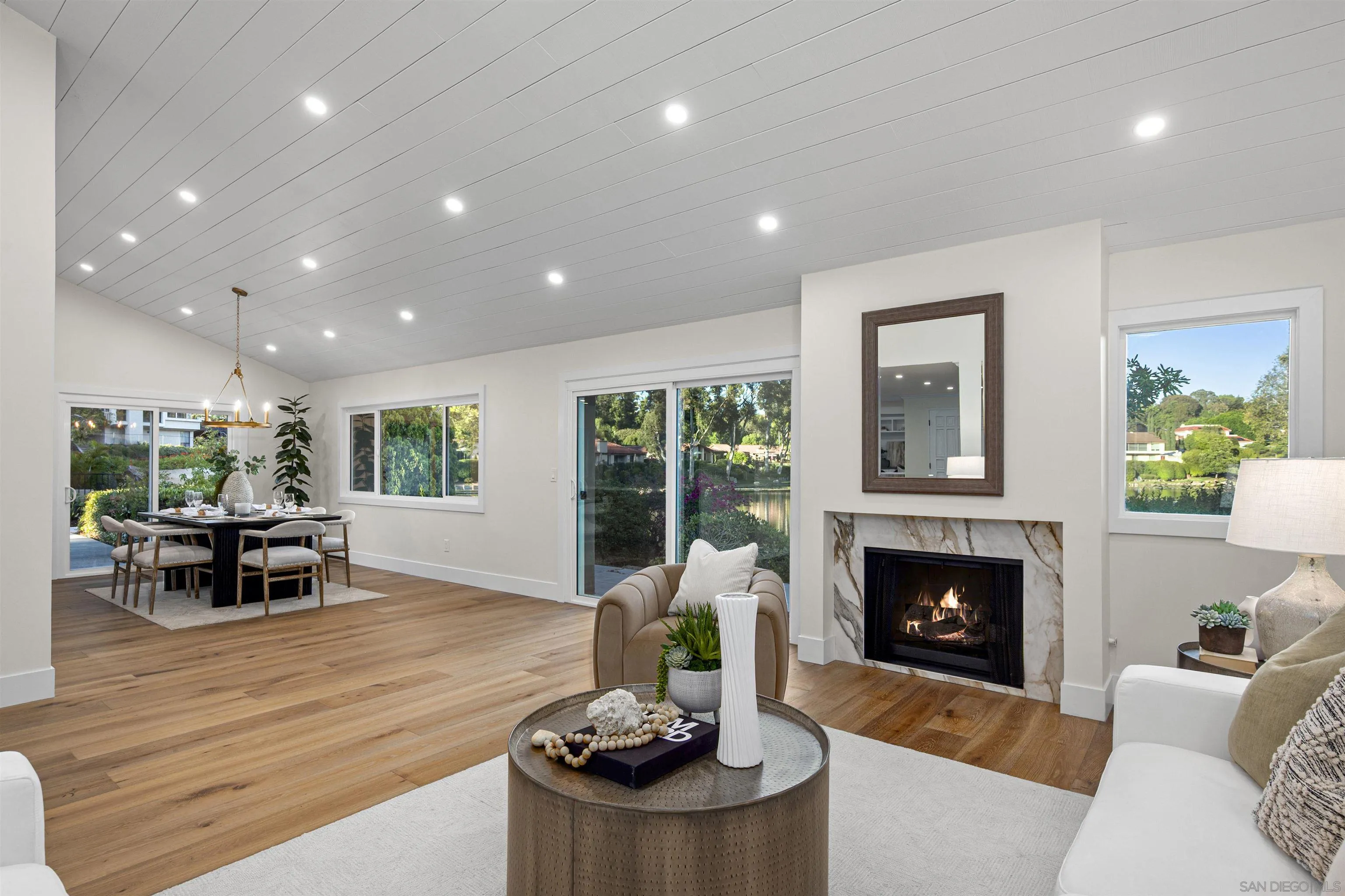 https://cdn.realtyfeed.com/cdn/127/250040071/1e7f8713938268b6417f0600ecc27531.webp