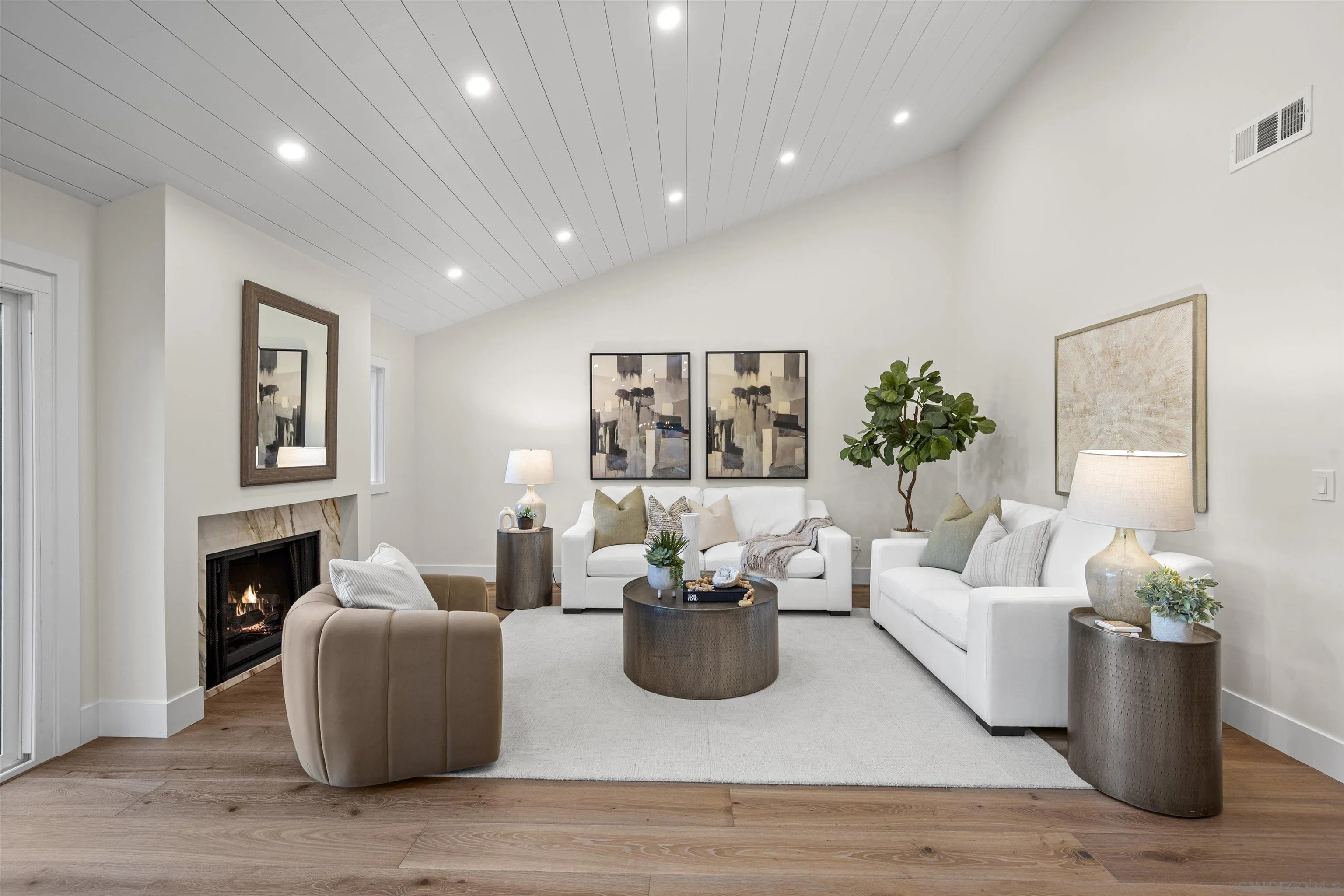 https://cdn.realtyfeed.com/cdn/127/250040071/8d9357696ac4cbebb2187c6c44c8dc01.webp