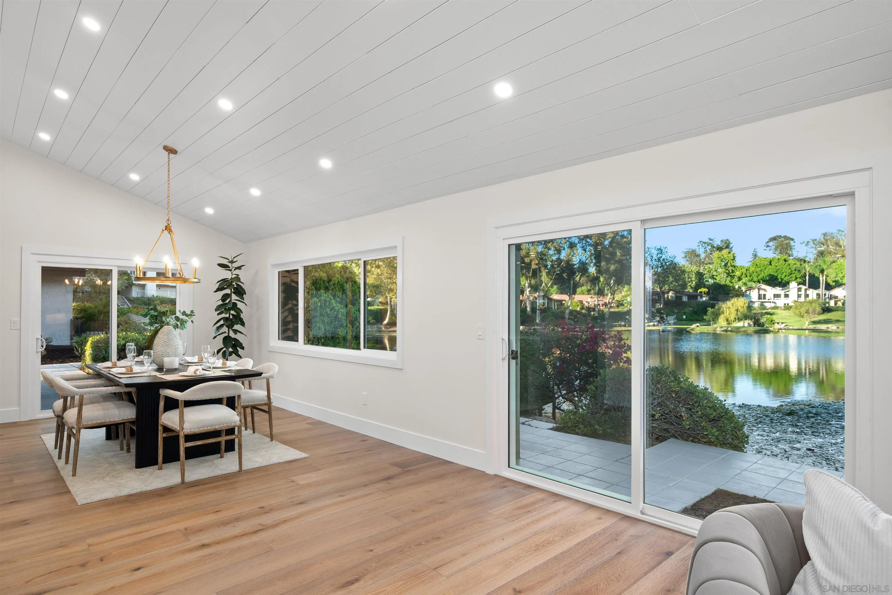 https://cdn.realtyfeed.com/cdn/127/250040071/d29eb56c47ccc4af27fcde6209d2d7bd.webp
