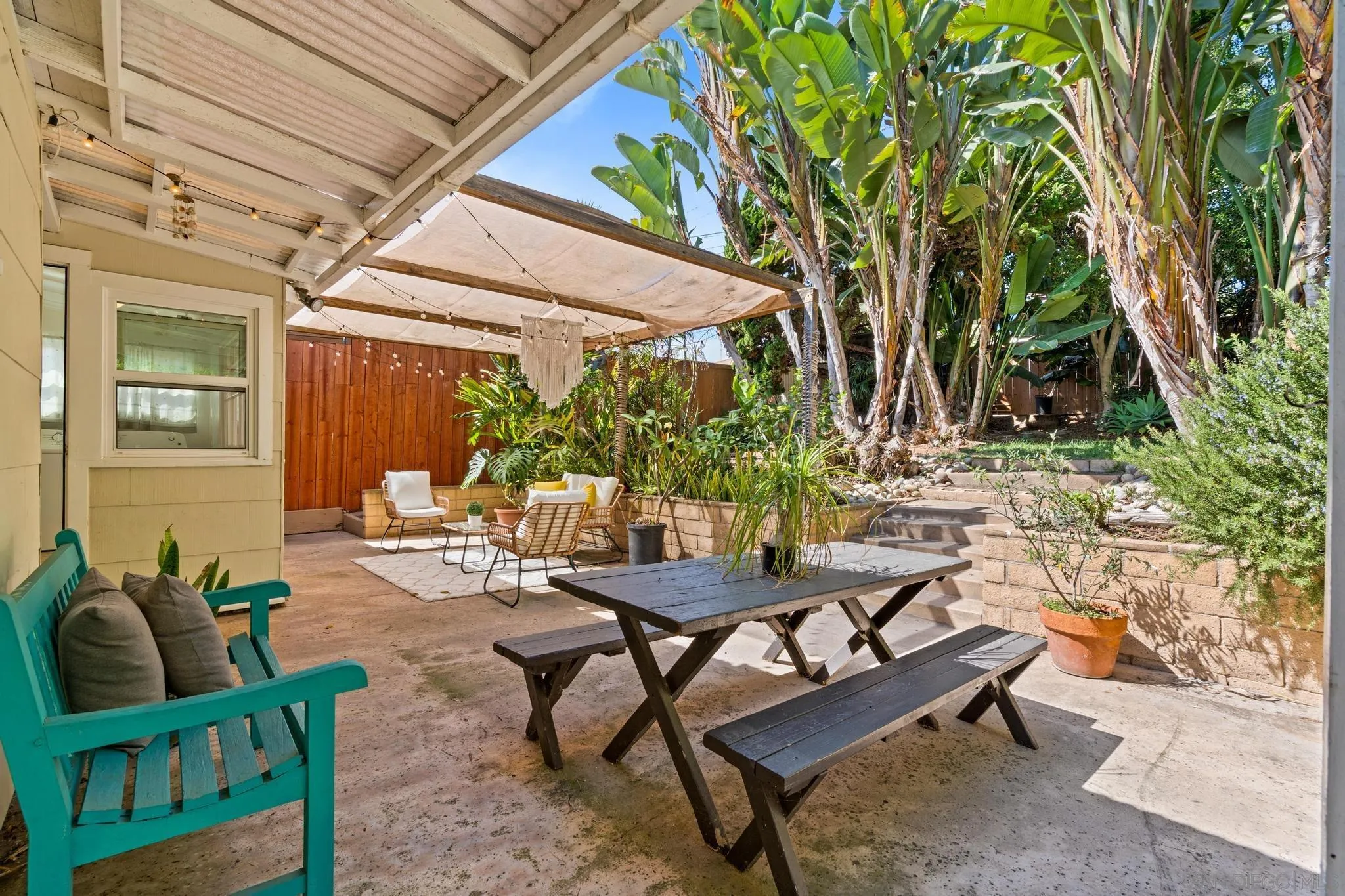 https://cdn.realtyfeed.com/cdn/127/250040072/ab0ef3c9ccee42d01f48ce04e7c709b7.webp