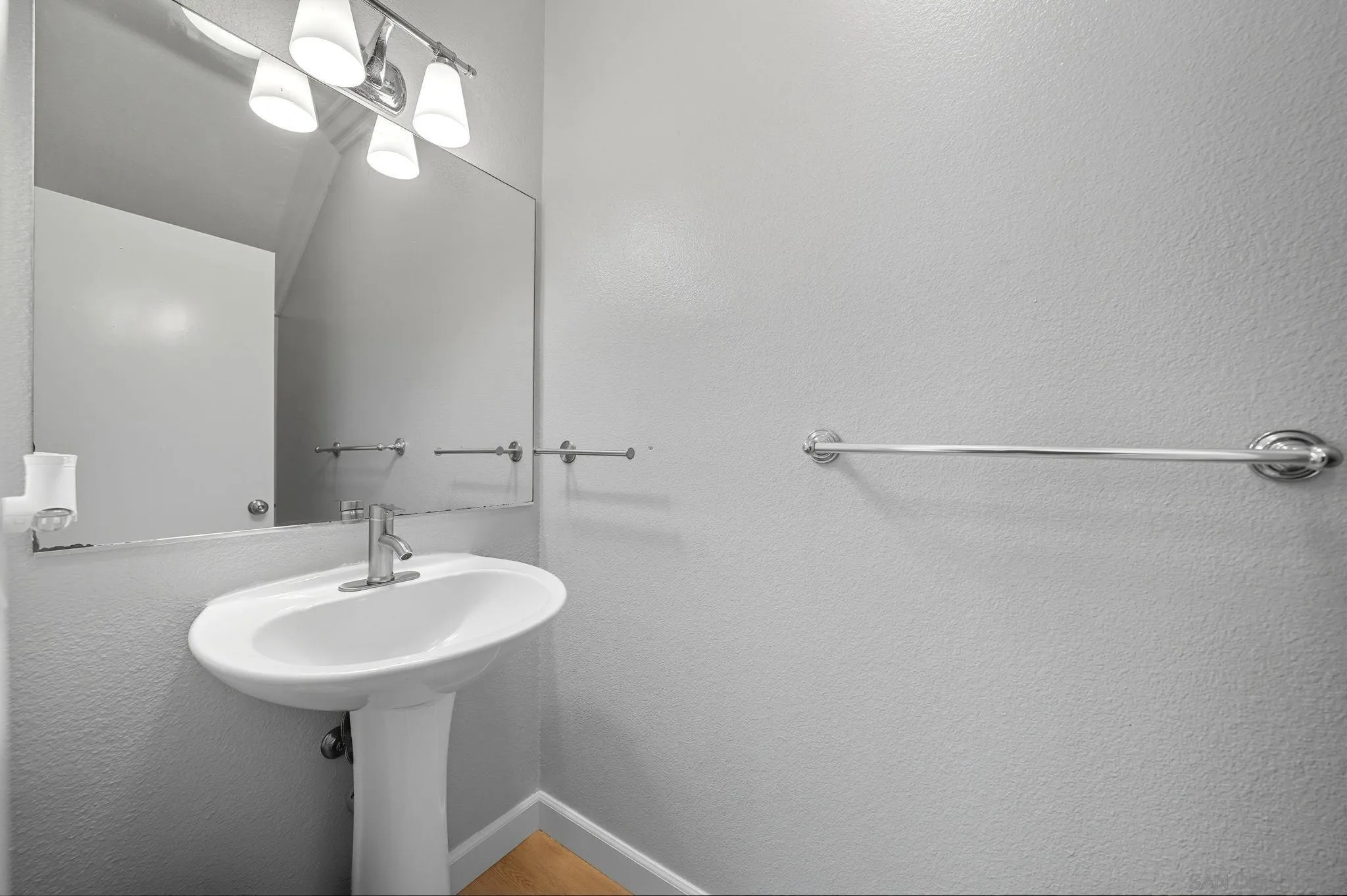 Photo #18: 250040073 Listing: Photo #18