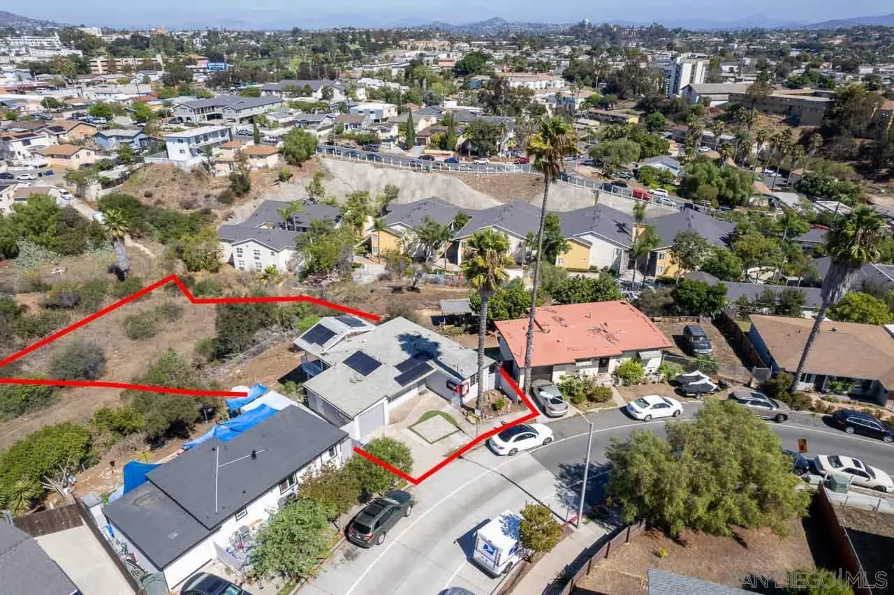 https://cdn.realtyfeed.com/cdn/127/250040077/9c70e1aca7d9da91626ad6481e3f0b12.webp