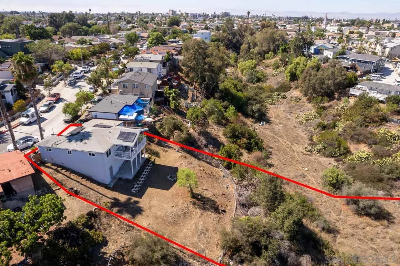 https://cdn.realtyfeed.com/cdn/127/250040077/a4b6b21db0620d40c8101735e7304d3f.webp