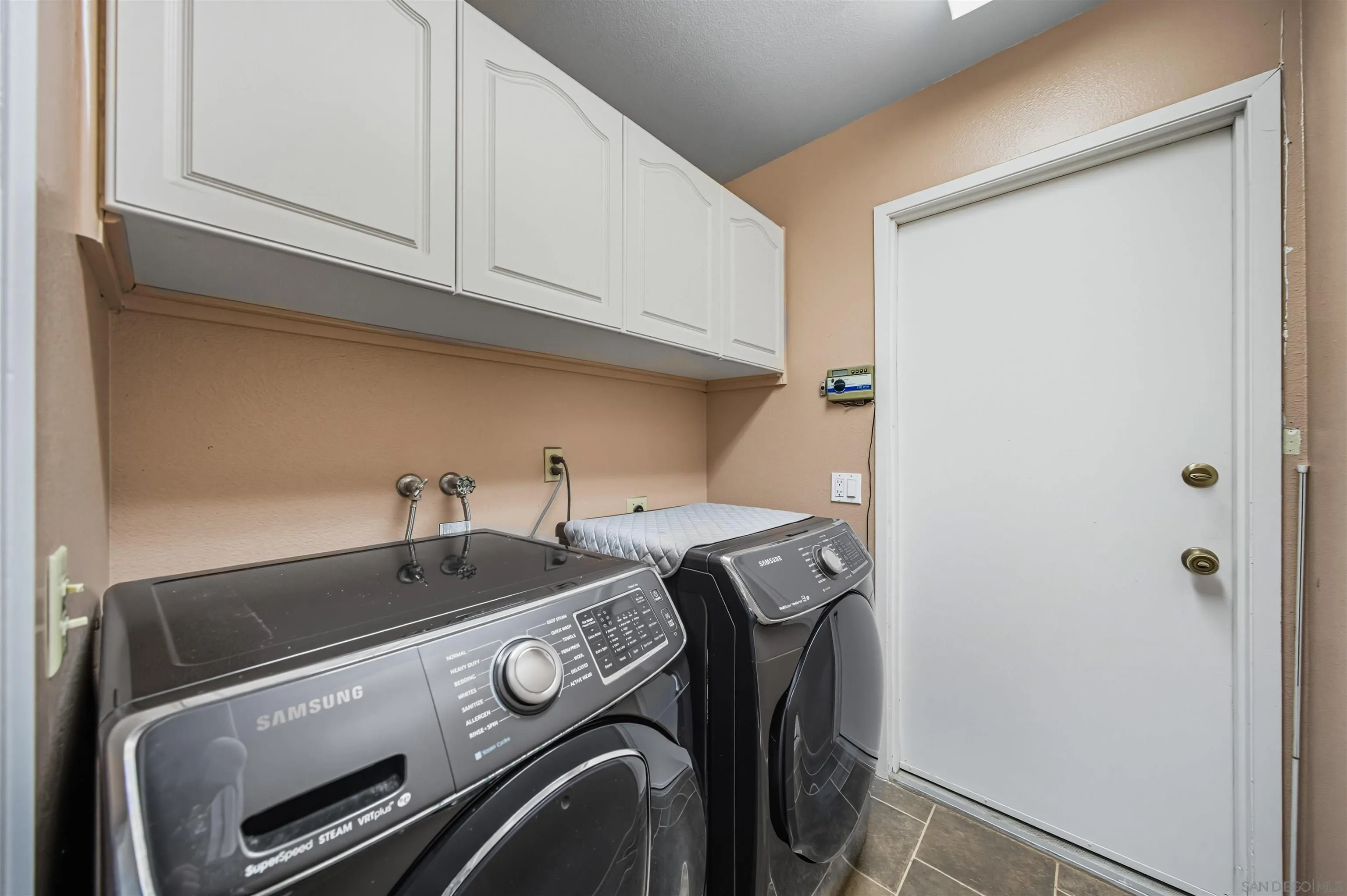 https://cdn.realtyfeed.com/cdn/127/250040079/38e76f18b3a81887de0042a373aea64d.webp