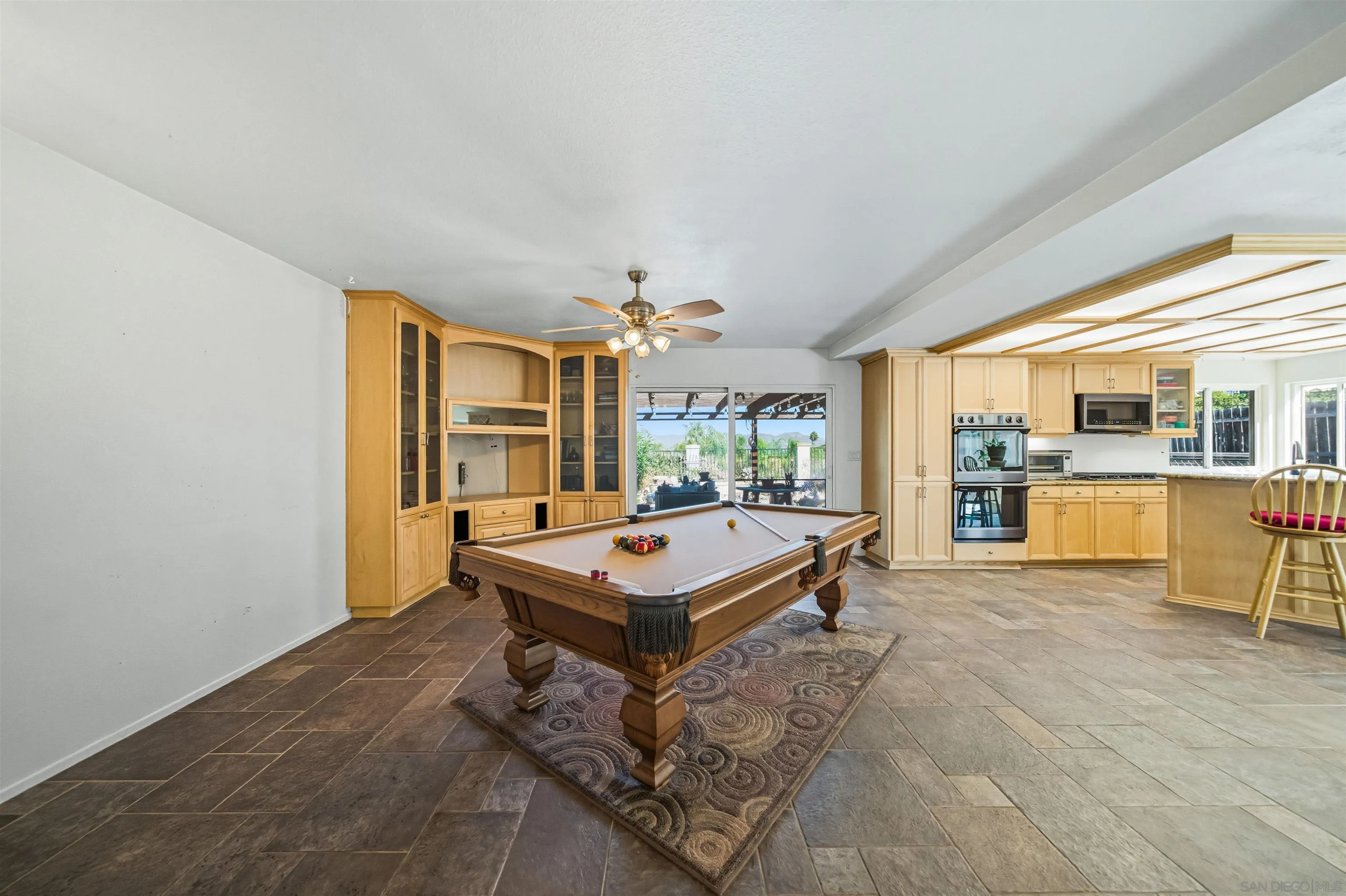 https://cdn.realtyfeed.com/cdn/127/250040079/9f3399e80e5c0a57b47d7d36721586c2.webp