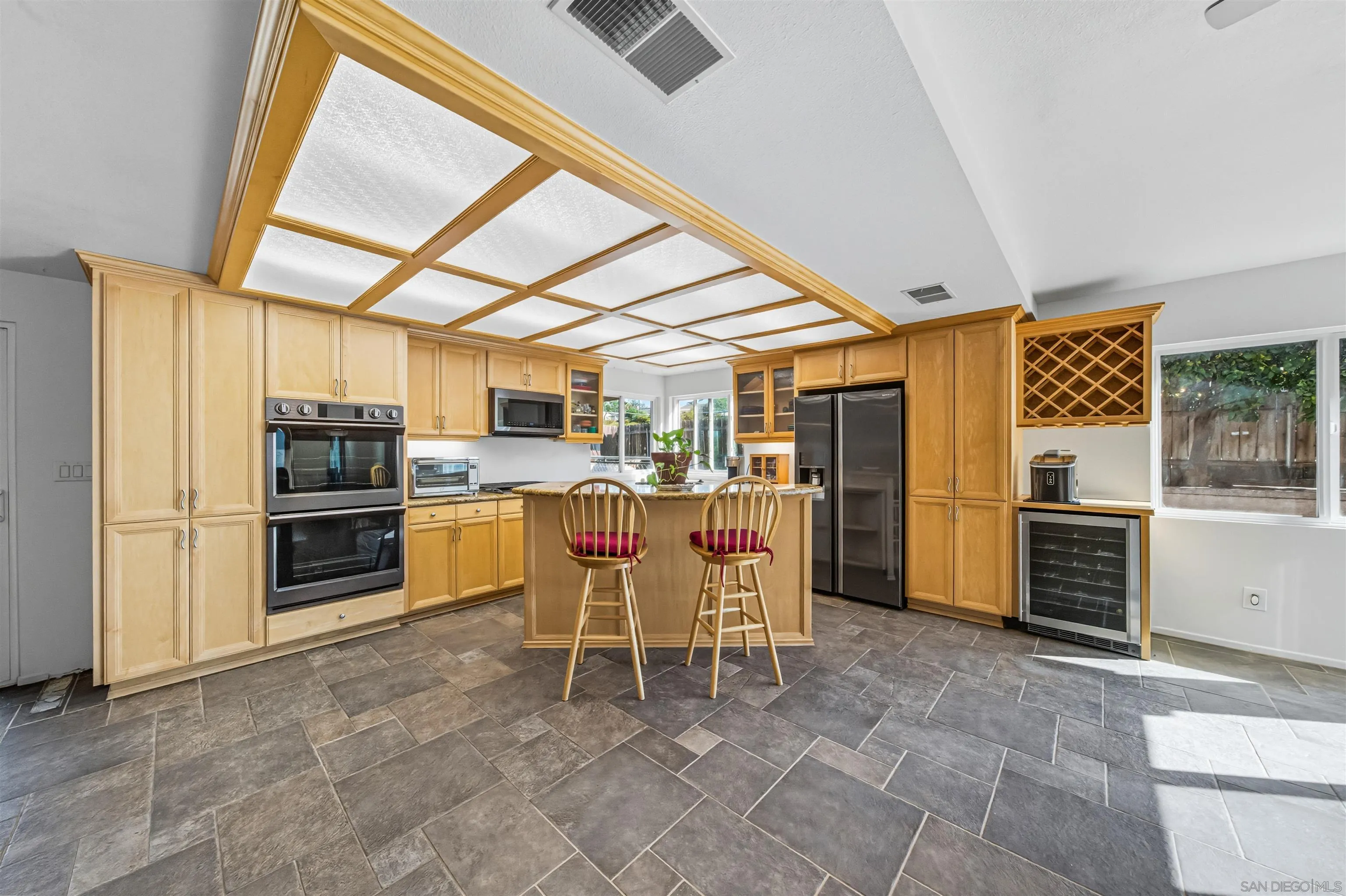 https://cdn.realtyfeed.com/cdn/127/250040079/b4cc4653c39a90749f9db1f2ce40efca.webp