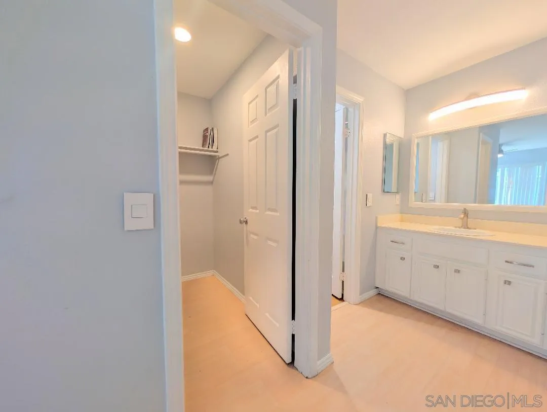 https://cdn.realtyfeed.com/cdn/127/250040080/42614a7e12fe556545a948c1f72a69e3.webp