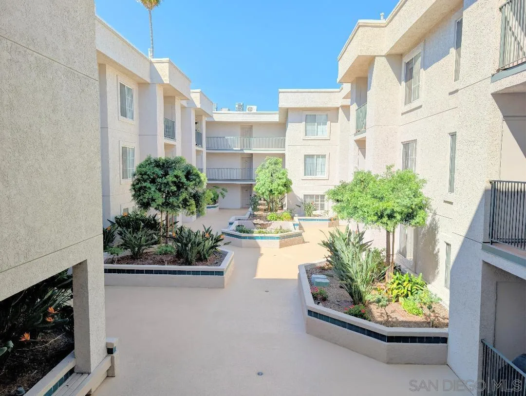 https://cdn.realtyfeed.com/cdn/127/250040080/46de7bbf1d4ecb707f6425154e89c8c8.webp